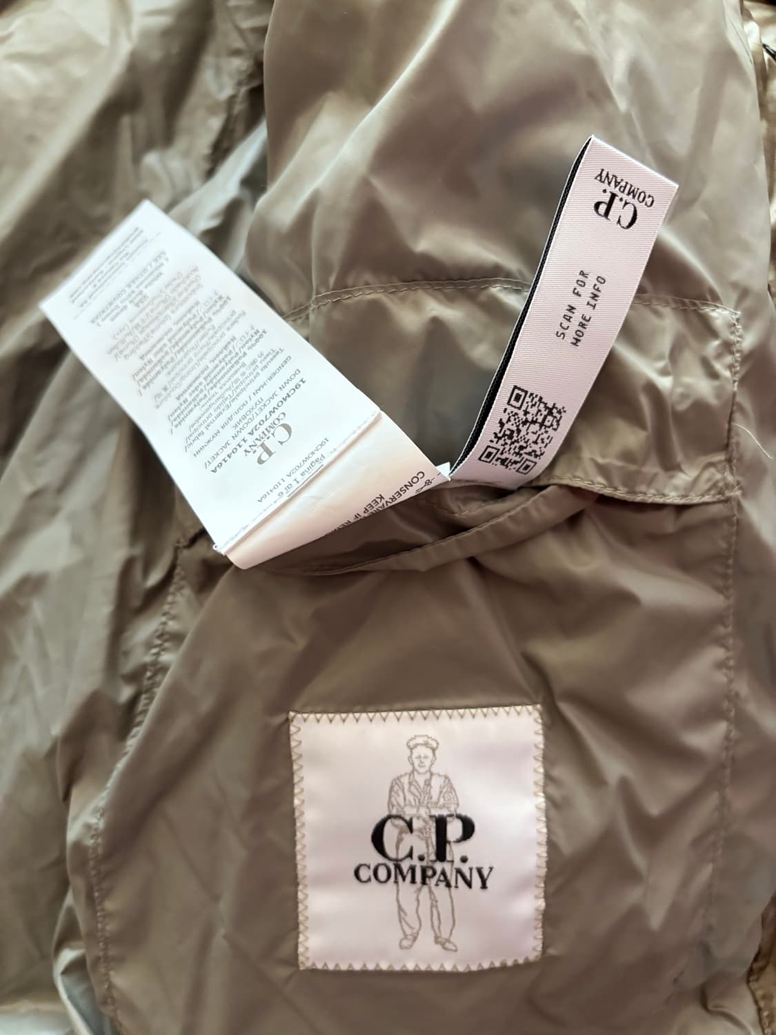 cp컴퍼니 dd쉘 후드 다운 자켓 펀가이 그레이 m 상품이미지5