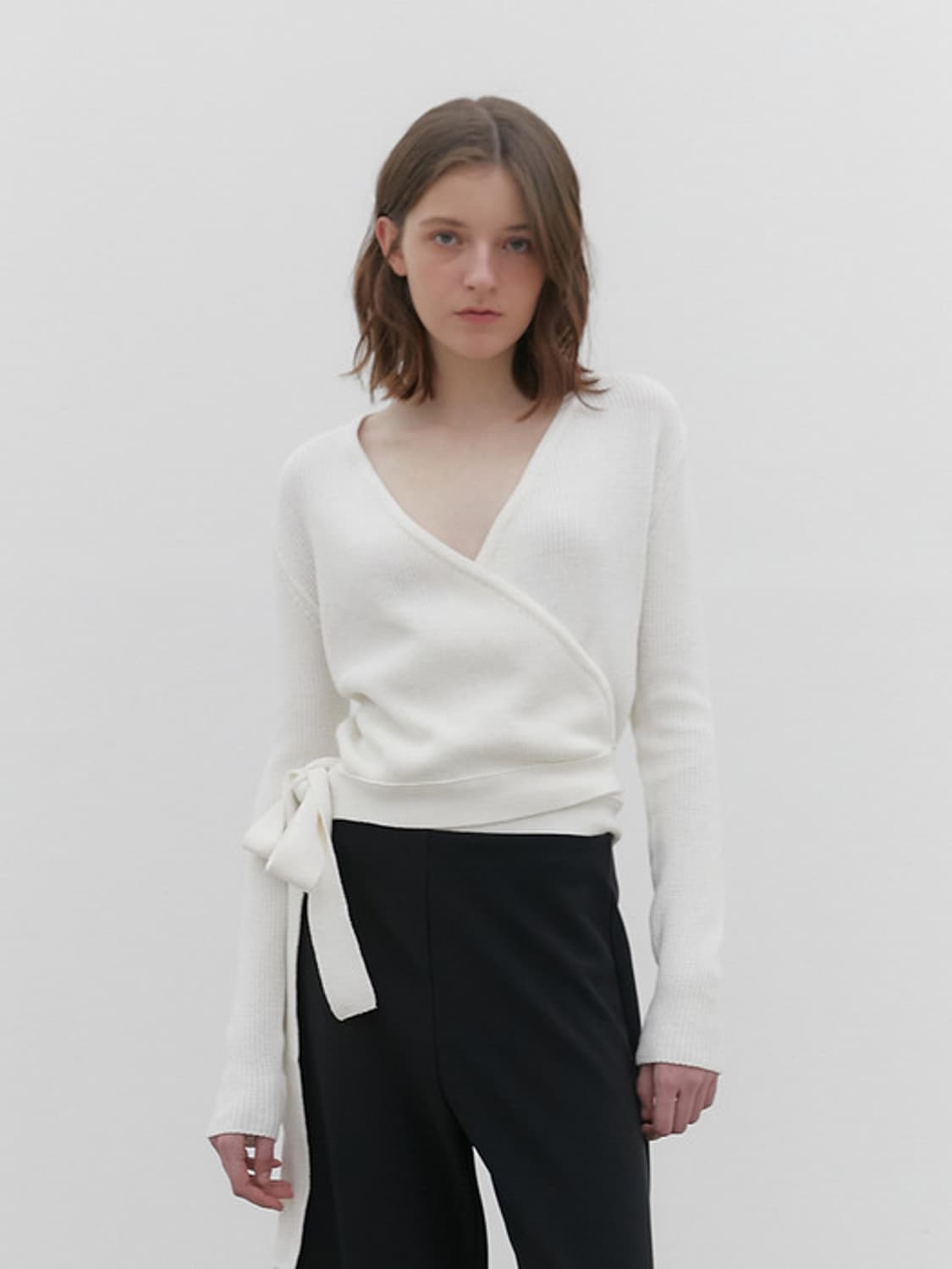 헤더먼트 딥 브이넥 랩 니트 - 블랙 상품이미지2