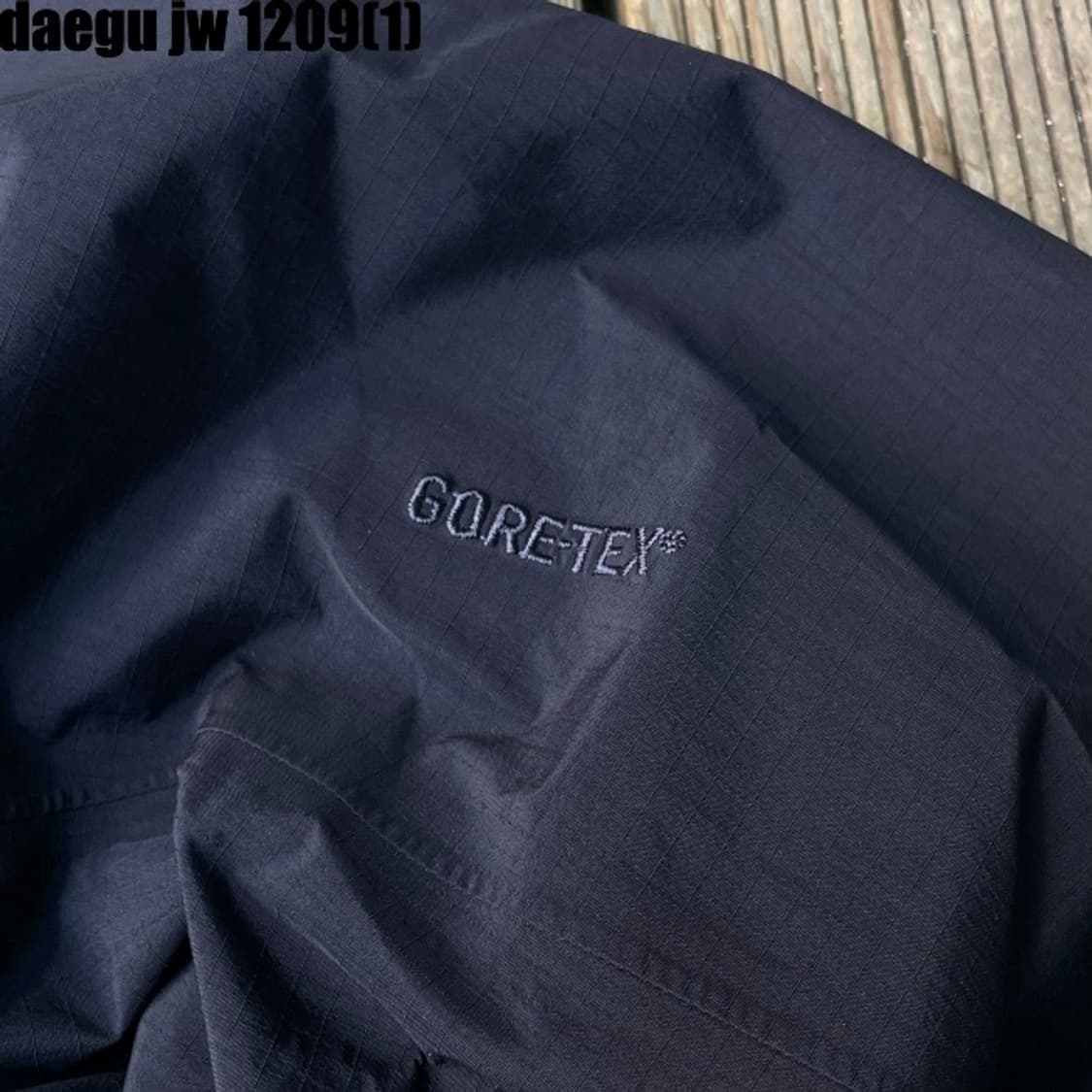 아크테릭스 바람막이  상품이미지3