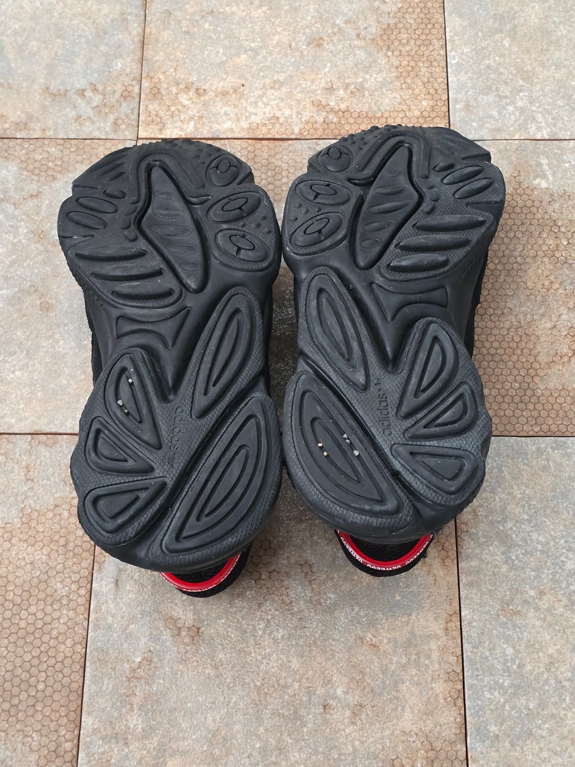 (275)아디다스 오즈위고 블랙 스칼렛 상품이미지8