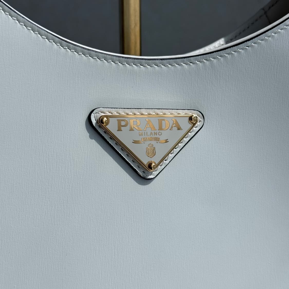 [새상품/풀구성] 프라다 클레오 가죽 숄더백 상품이미지5