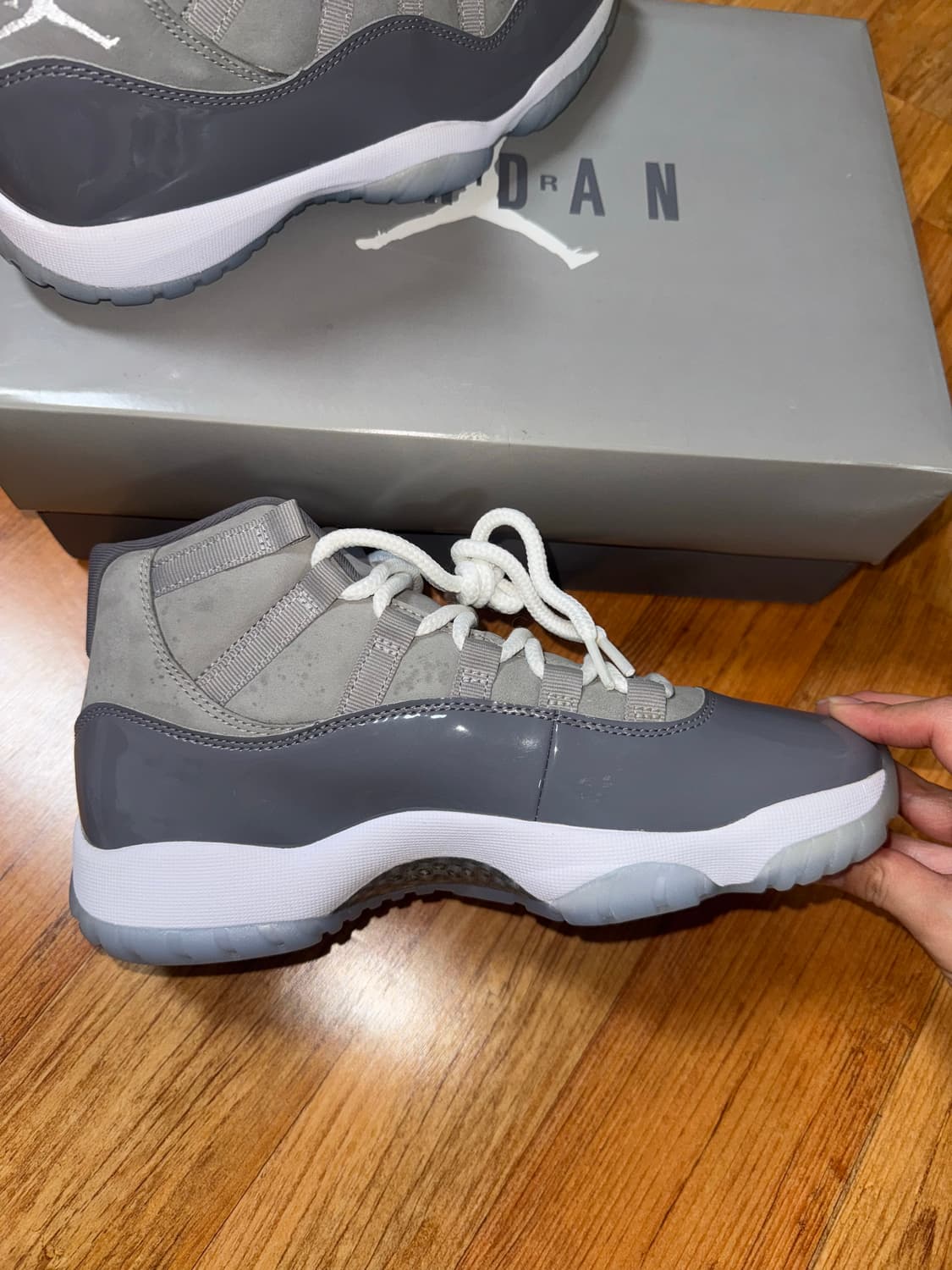 (새상품) 조던11 레트로 쿨 그레이 상품이미지4