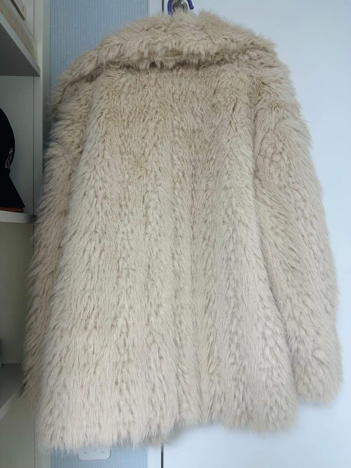 320쇼룸 페이크퍼 자켓 상품이미지4