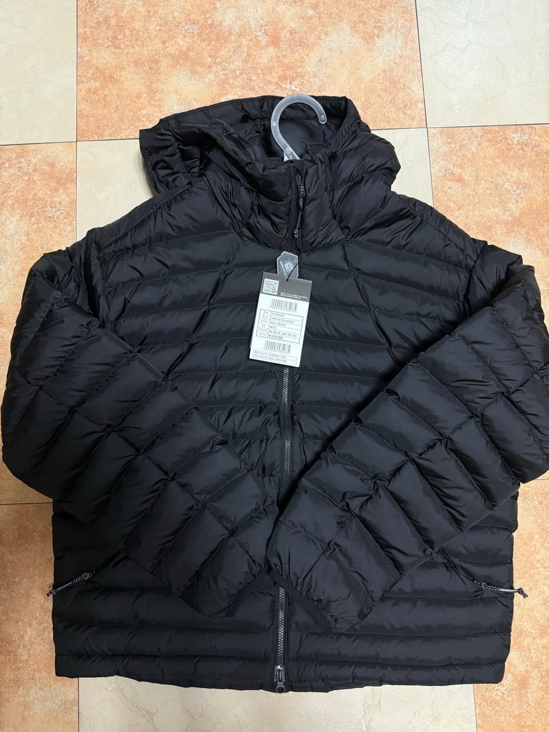 노스페이스 벤투스 경량패딩 블랙 S 새상품 상품이미지2