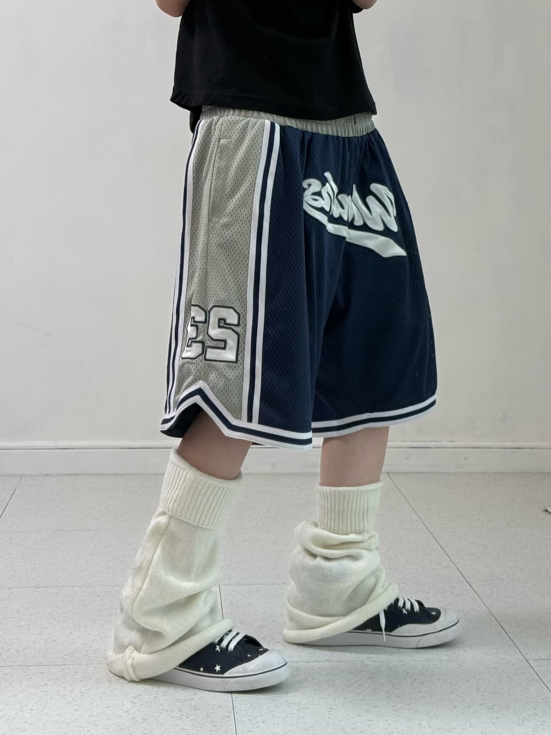 위캔더스 네이비 로고 반바지 상품이미지2