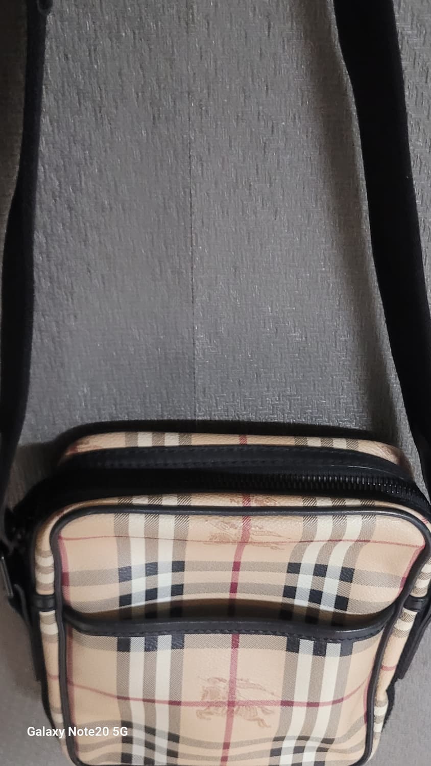 버버리 노바체크 크로스백 상품이미지5
