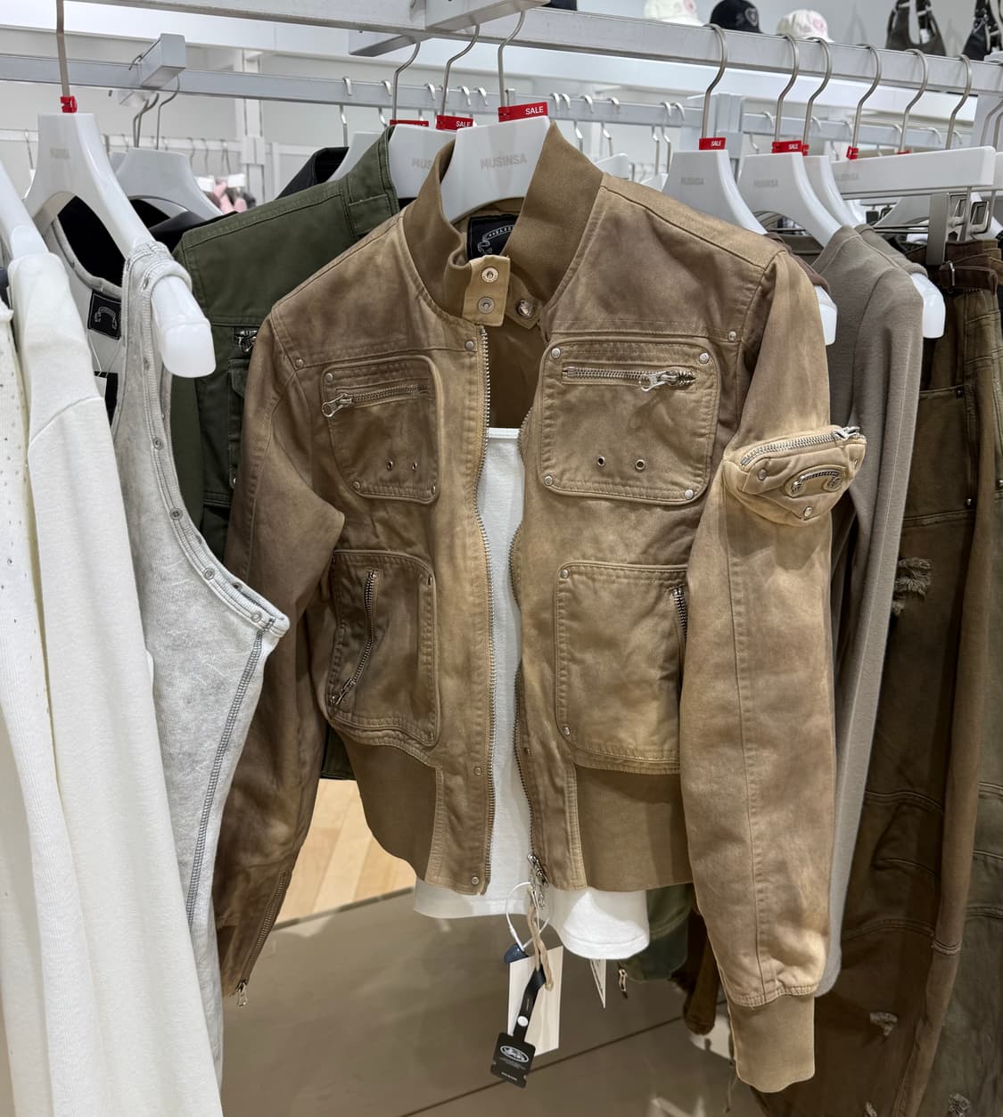 배드블러드 슬림핏 봄버자켓 상품이미지1