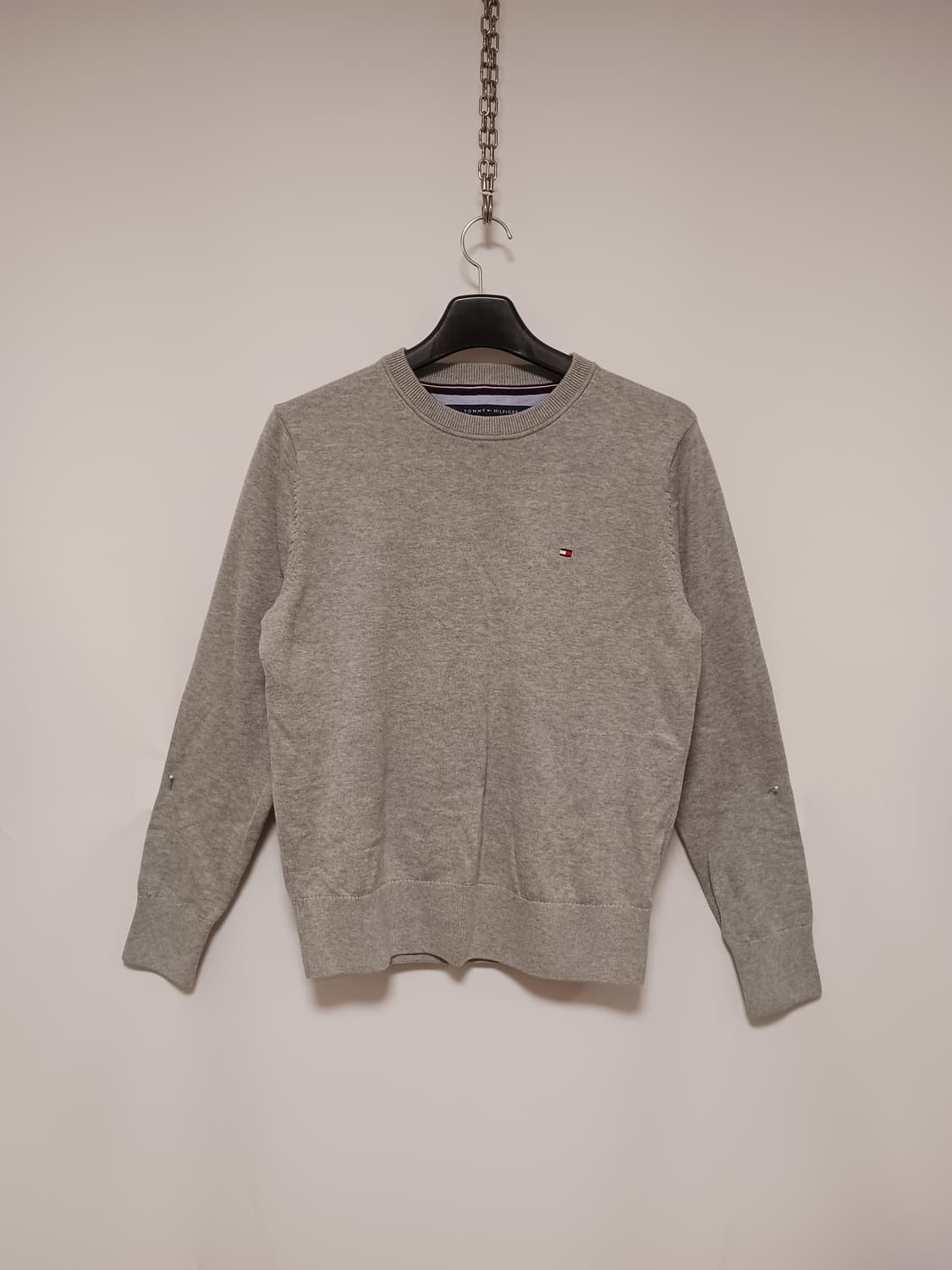 타미힐피거 자수로고 긴팔니트 상품이미지1