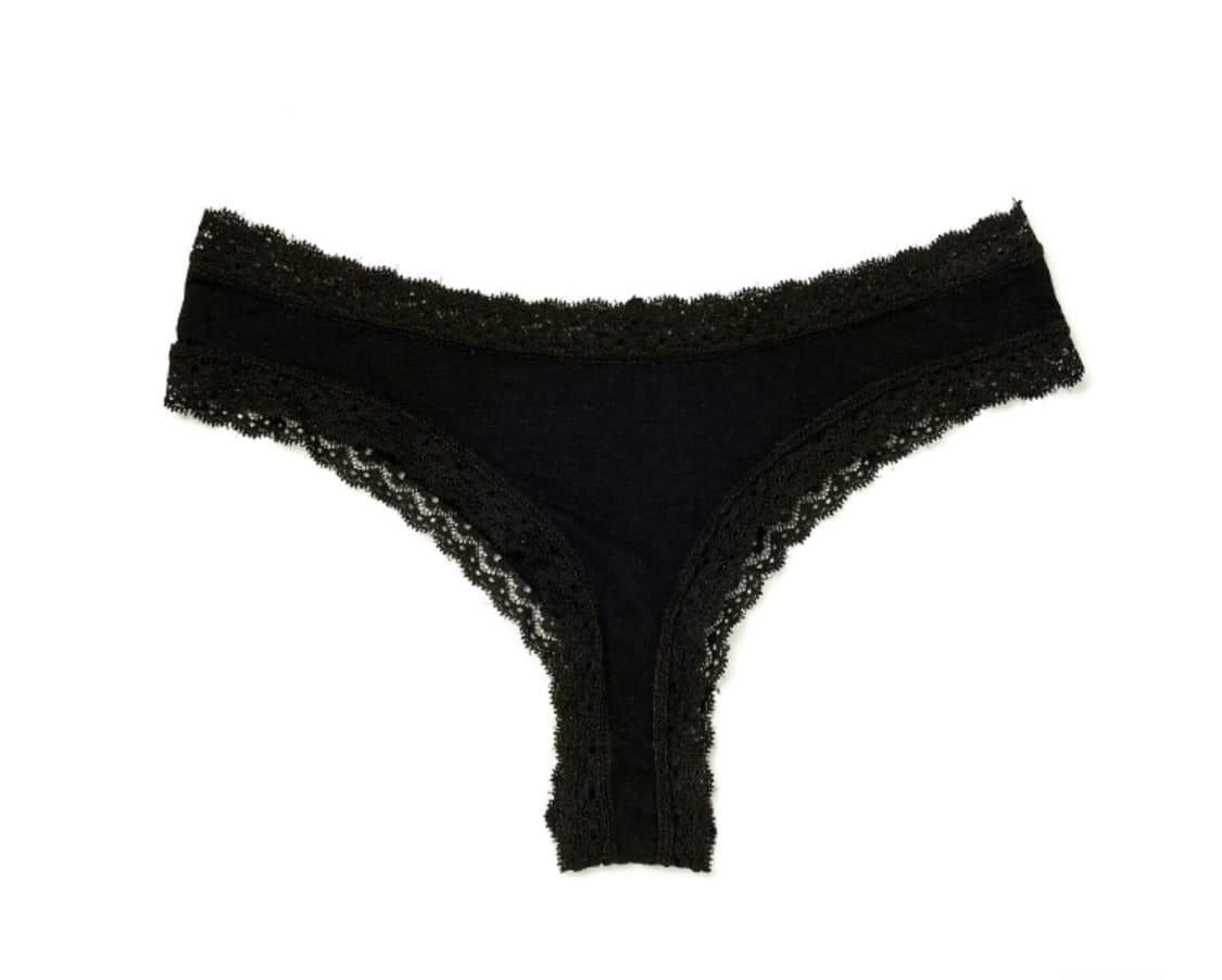 고블린 웨어 트라이엥글 레이스 브라렛 + 미니멀 레이스 팬티 상품이미지2