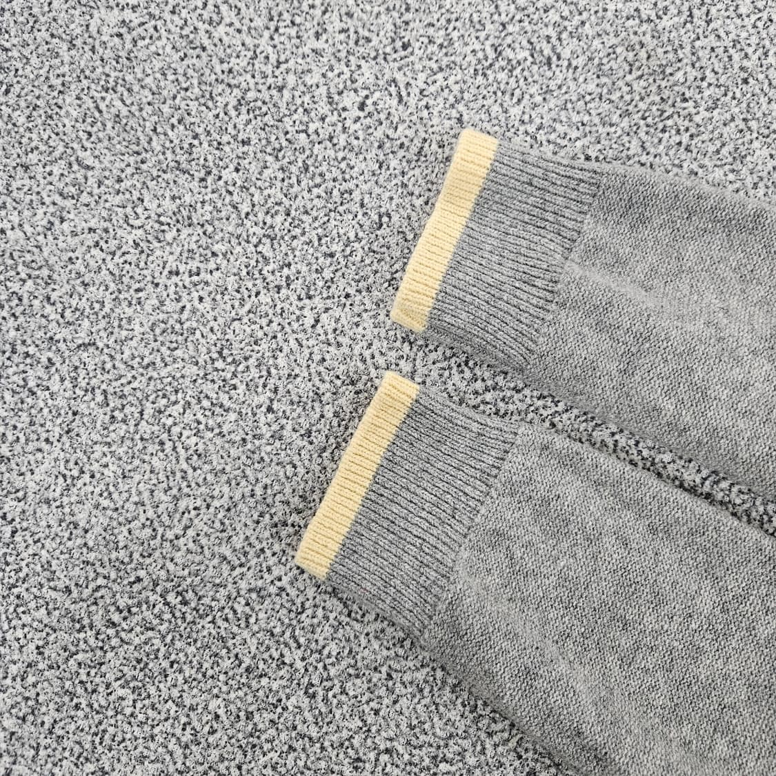 [실측확인] BLING 배색 브이넥 가디건 1104JM3 상품이미지4