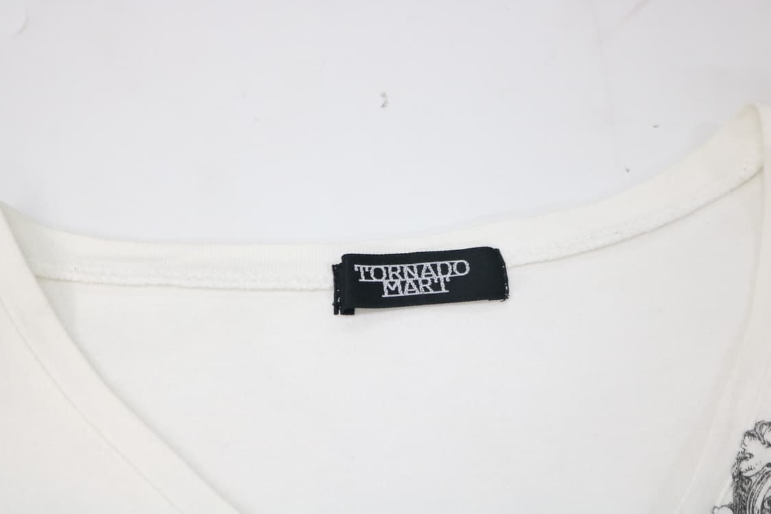 토네이도 마트 스컬 바로크 그래픽 브이넥 긴팔티셔츠 상품이미지6