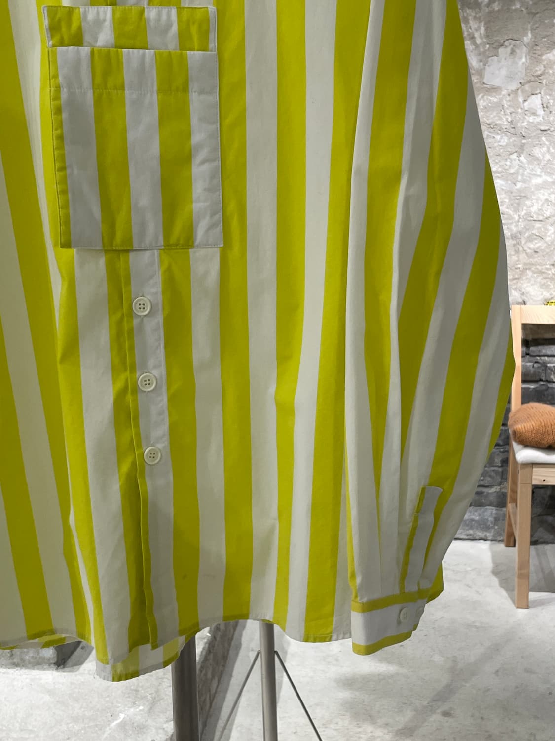 써네이 옐로우 스트라이프 센터 포켓 코튼 셔츠 상품이미지5