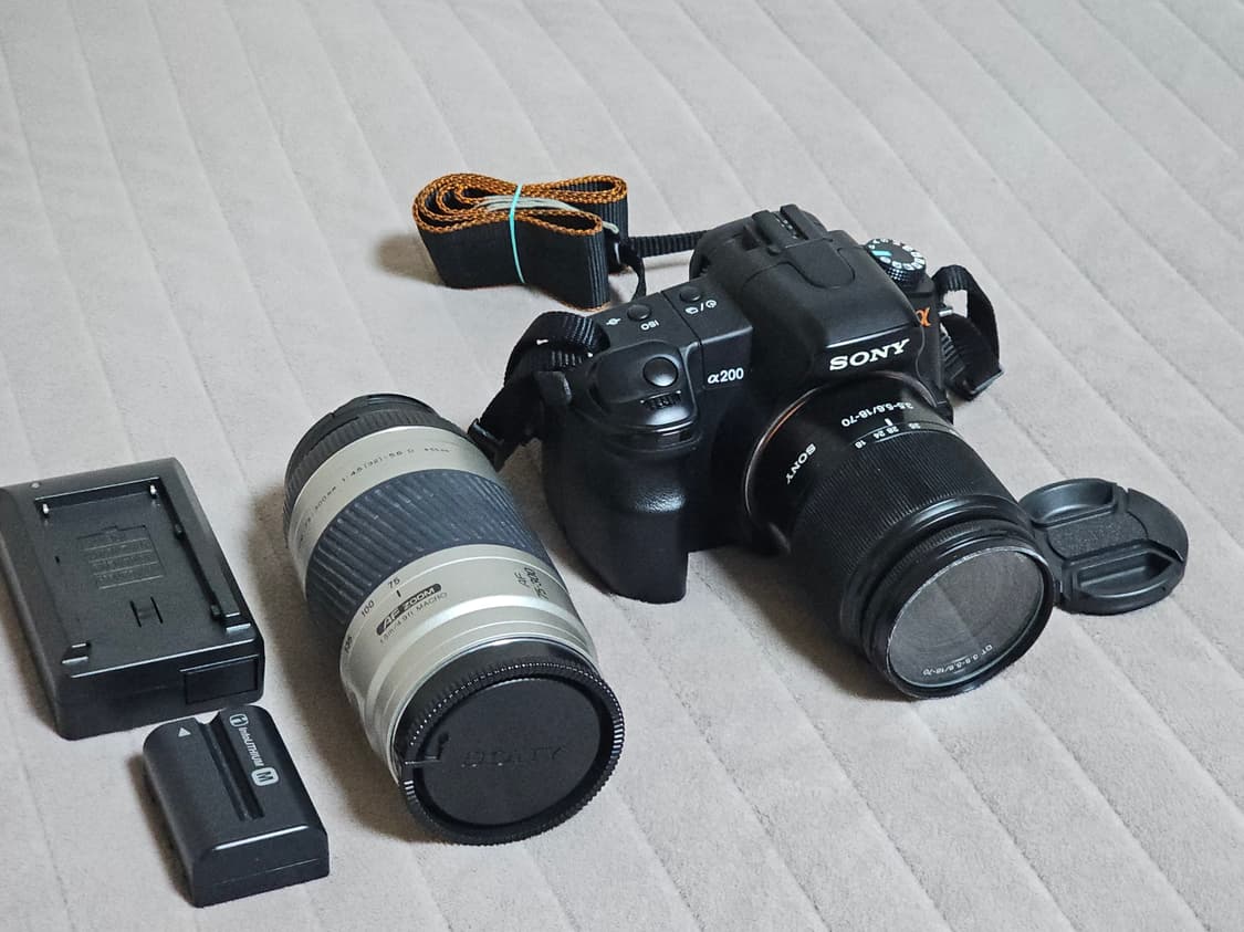소니 알파 A200 DSLR 카메라 2렌즈 세트 상품이미지1