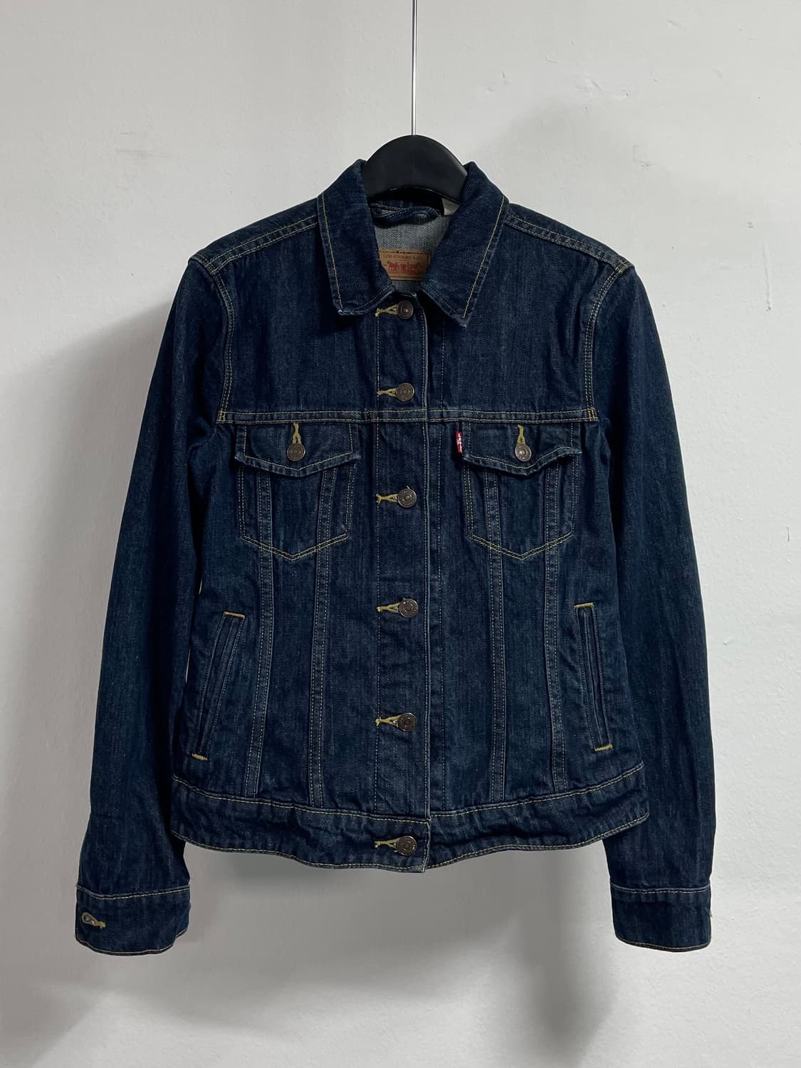 리바이스 우먼스 진청 데님자켓 (on.617)   상품이미지1