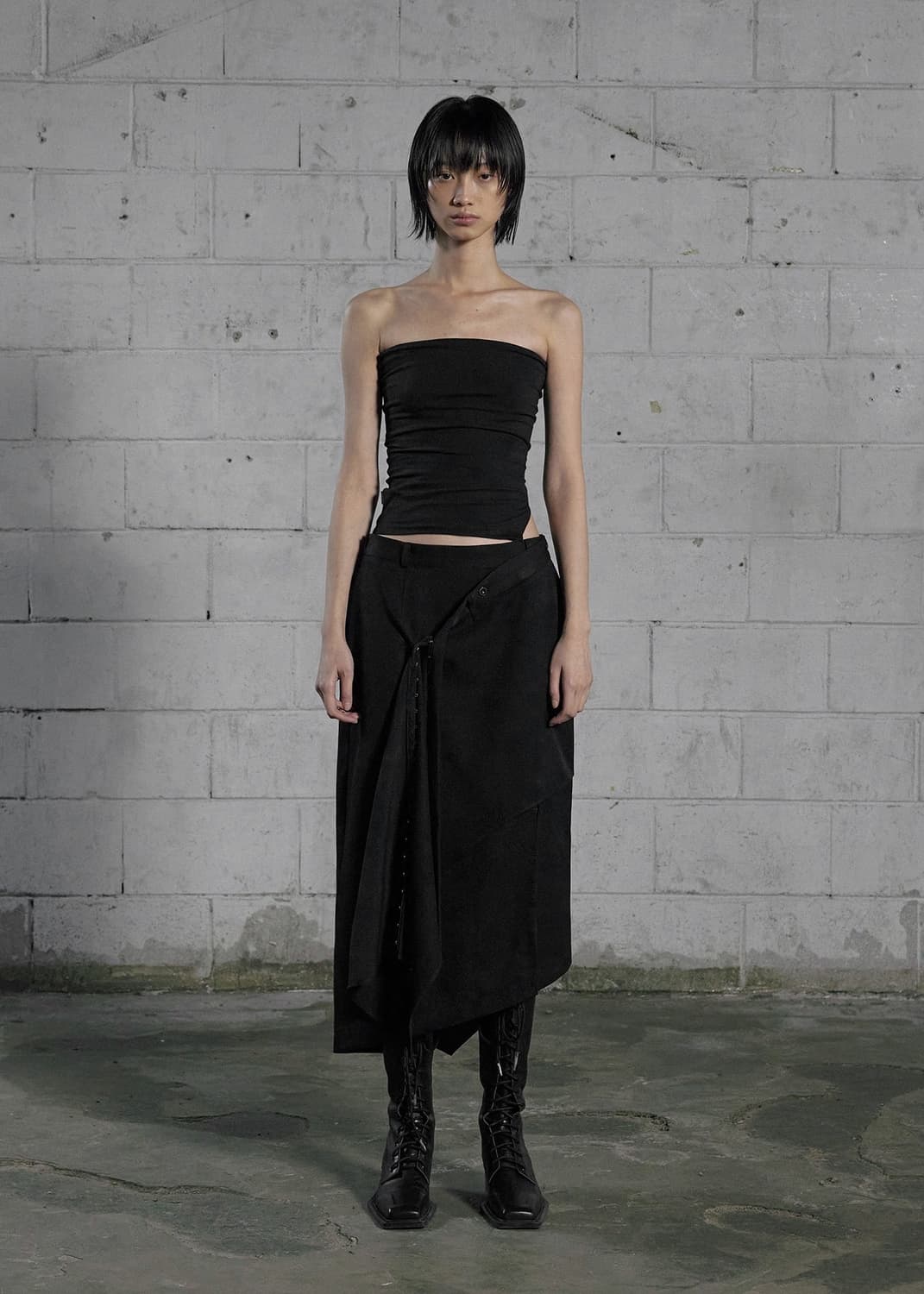 보헤미안서울 UNBALANCED DRAPE SKIRT, BLACK 상품이미지1