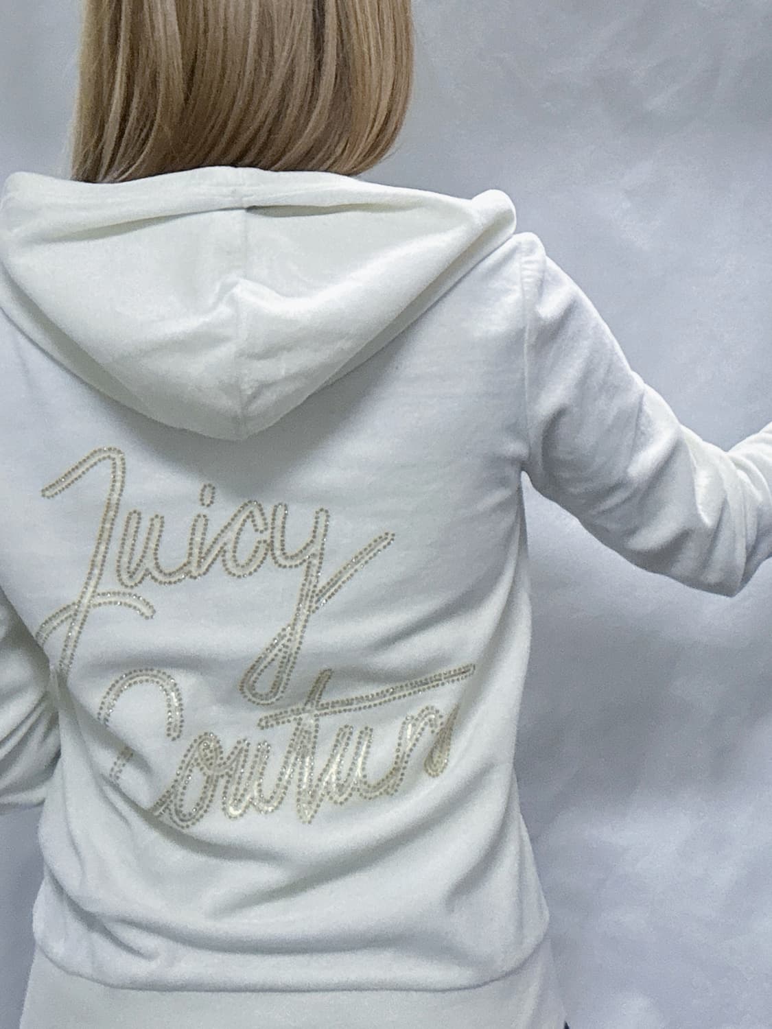 쥬시꾸띄르 빅로고 화이트 벨벳 후드집업  상품이미지4