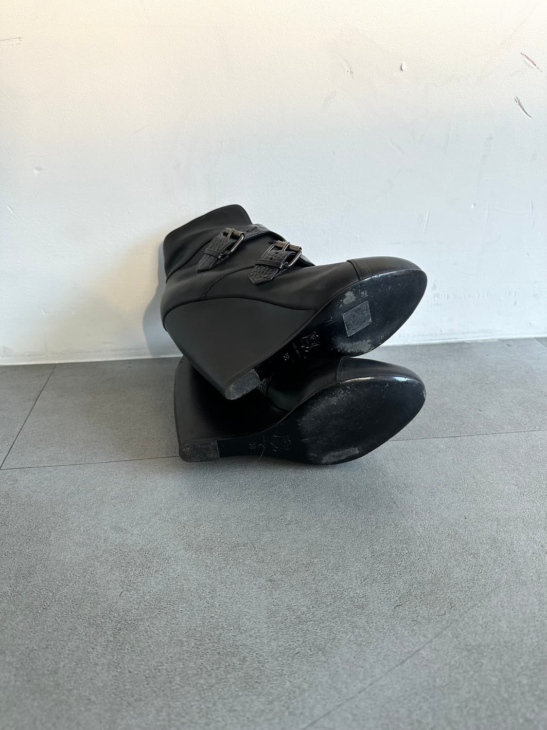 사카이 블랙 버클 레더 웨지부츠 상품이미지9