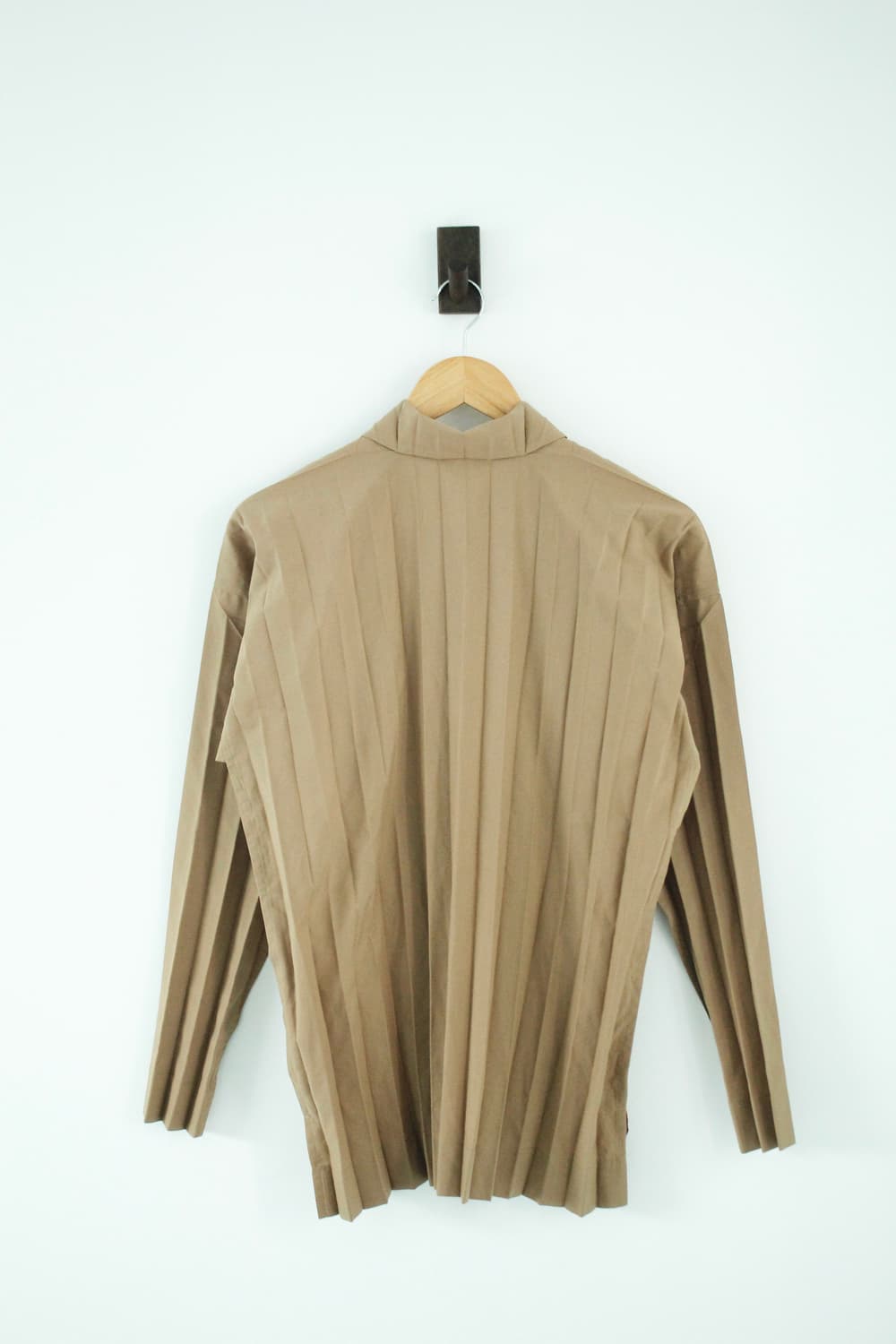 Homme Plisse Beige Shirt 상품이미지3
