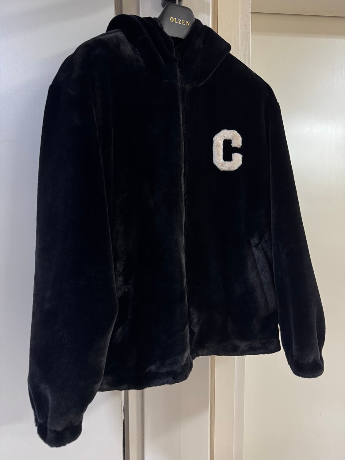 커버낫 퍼 후드집업 상품이미지1