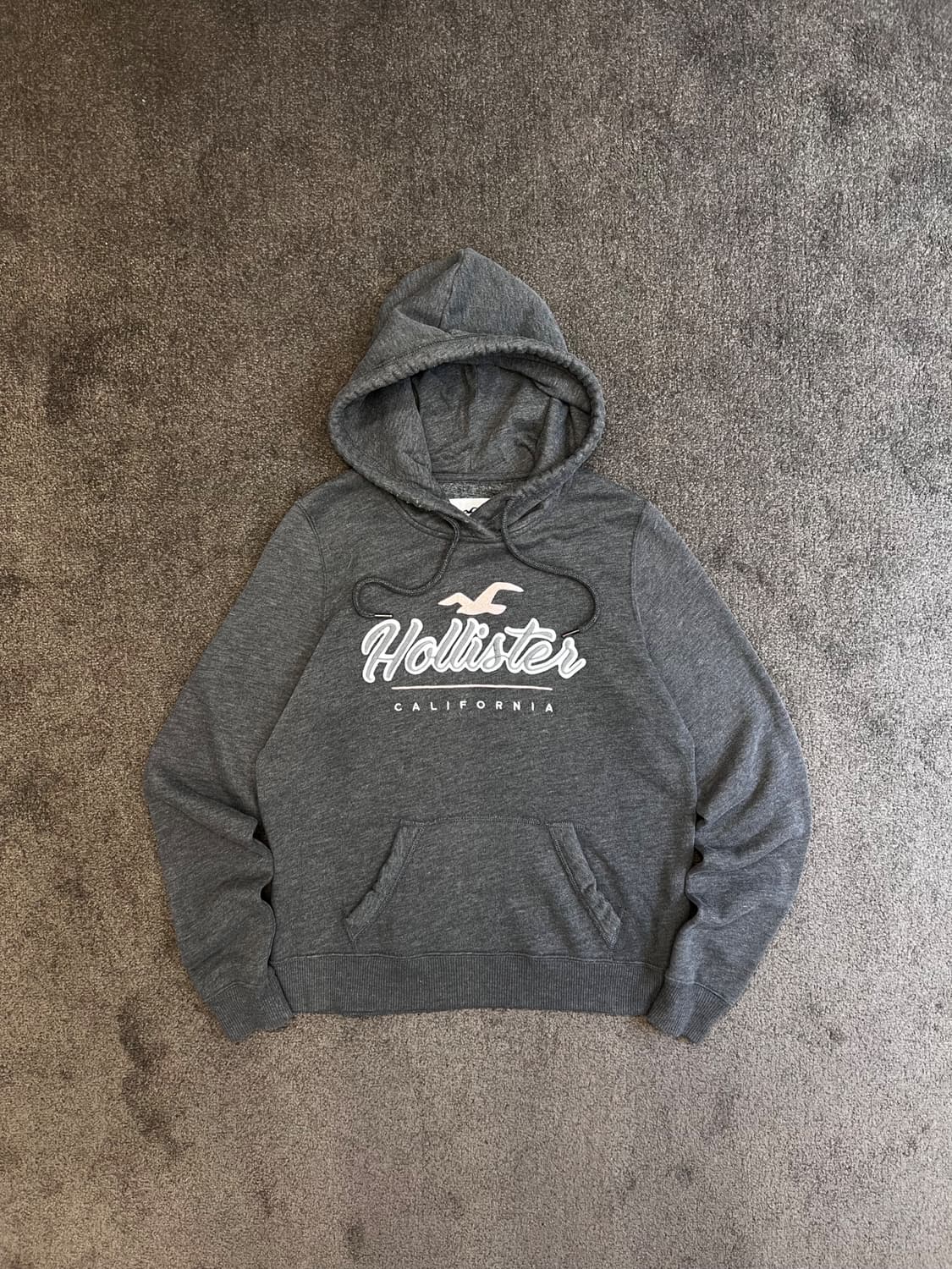 홀리스터 로고 후드티 상품이미지1