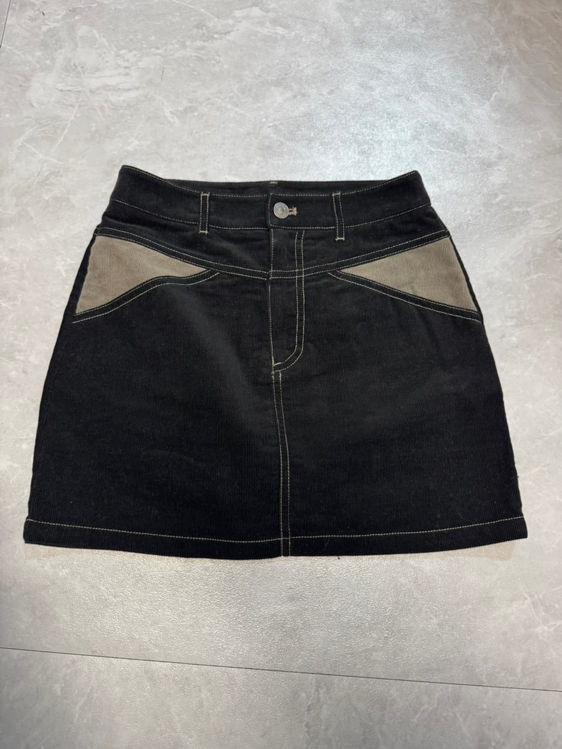 마뗑킴 코듀로이 상품이미지1