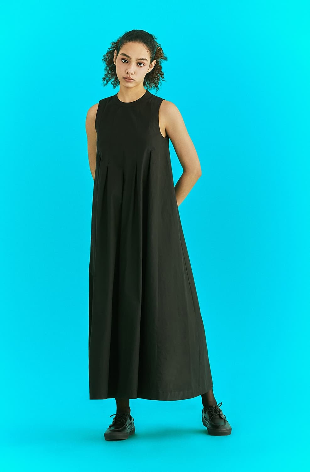 ERER * Pleated Detail Dress Black 상품이미지2