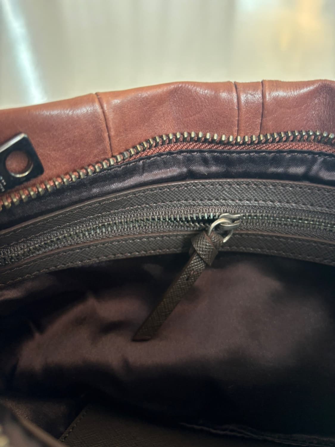 DKNY Leather Bag 상품이미지9