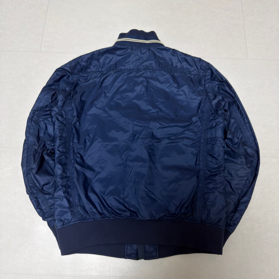 [ L ] 스톤아일랜드 마이크로 립스탑 티백 쉴드 바람막이 자켓 때 상품이미지4