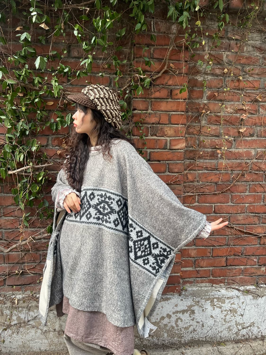 히피 패턴 포인트 니트 케이프 상품이미지4