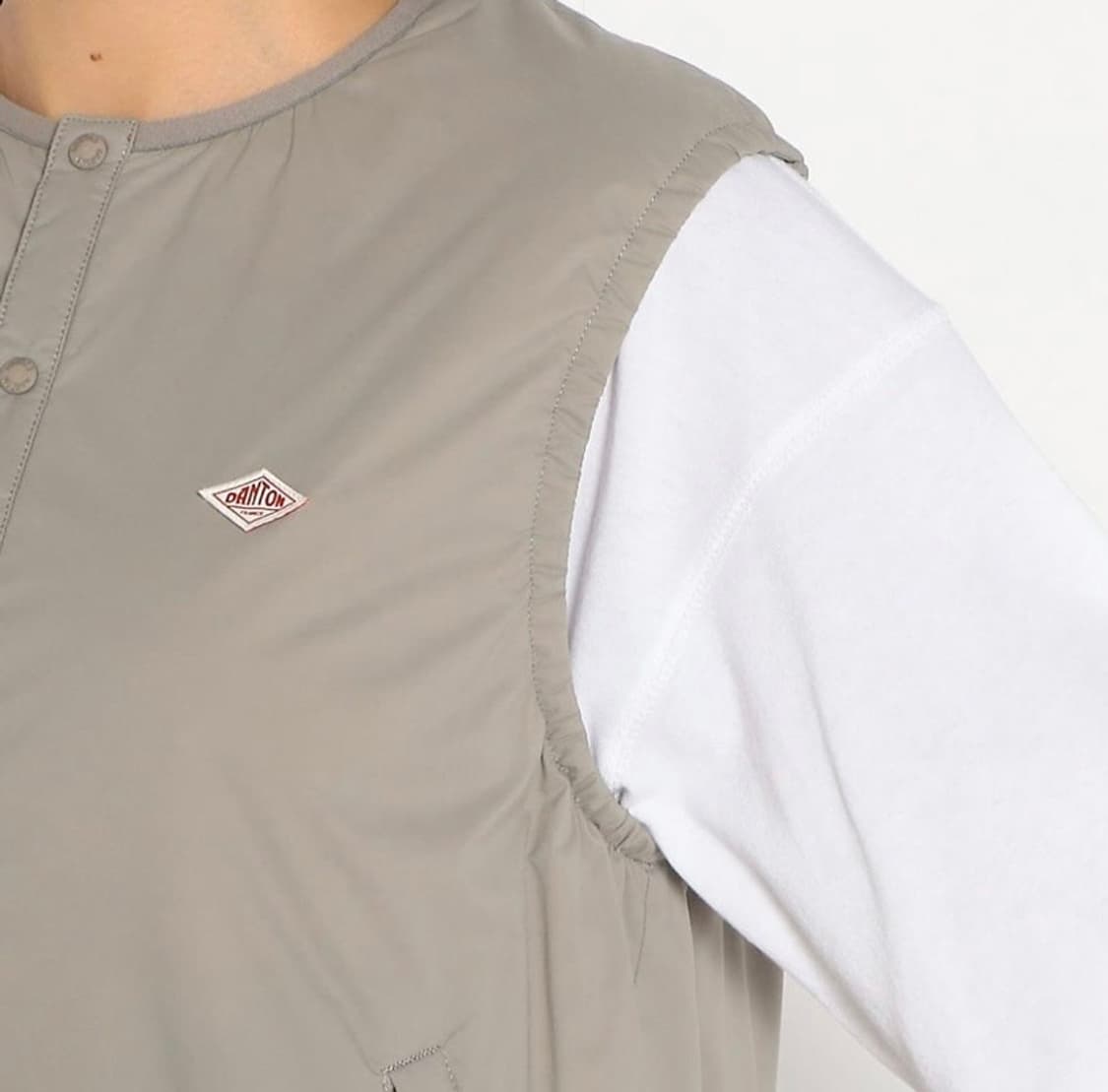 단톤 인슐레이션 베스트 토프 M 새상품 상품이미지3