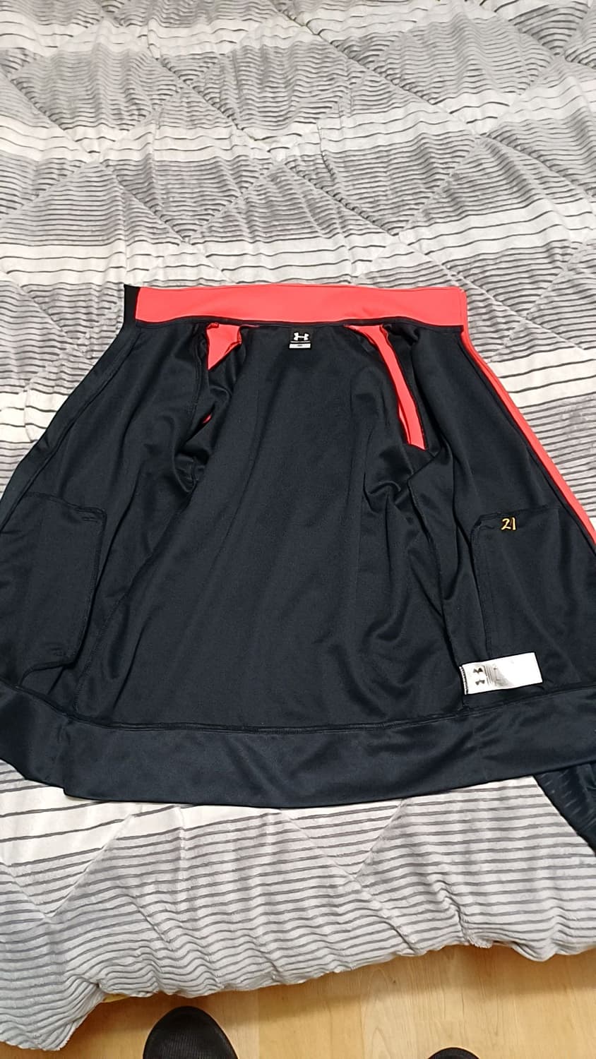 언더아머 저지 100 가슴54 기장67 상품이미지4