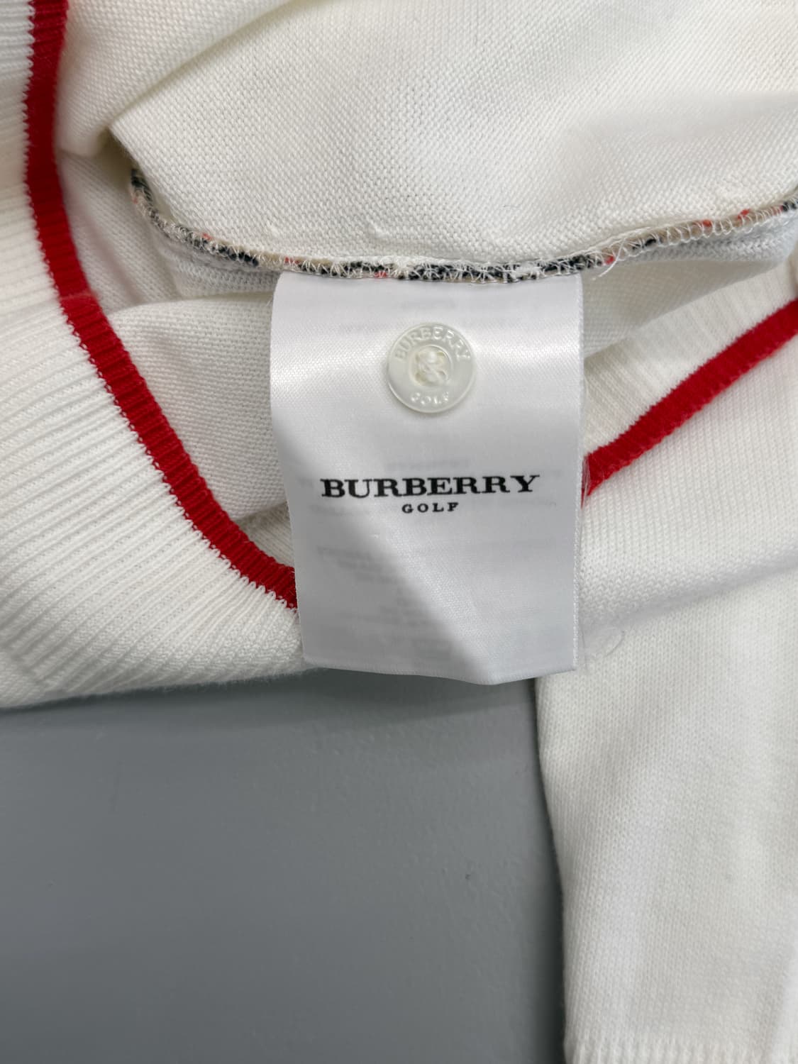 버버리 화이트 U넥 가디건  상품이미지6