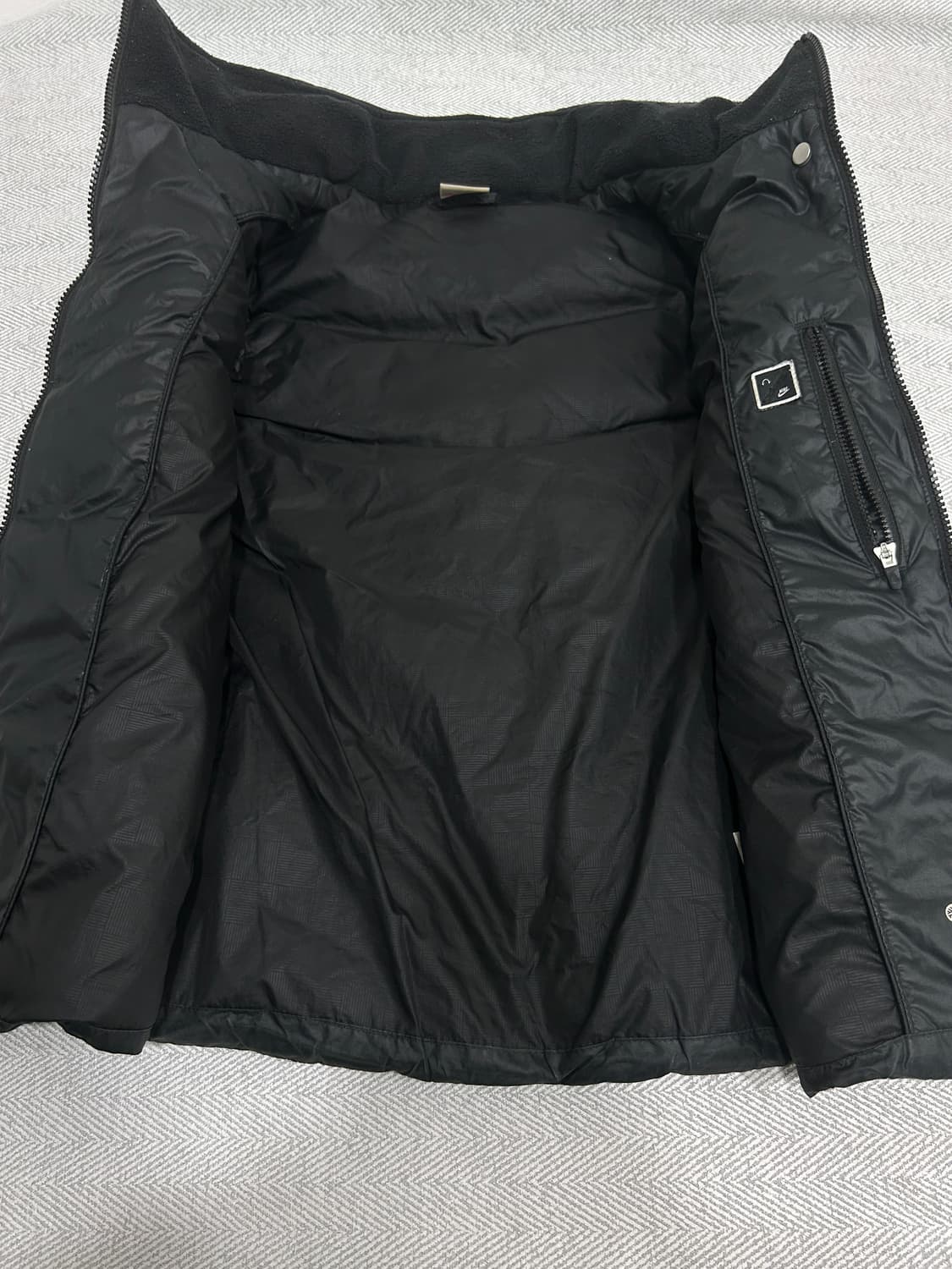 나이키 덕다운 550 패딩조끼 여성 M 블랙 상품이미지8