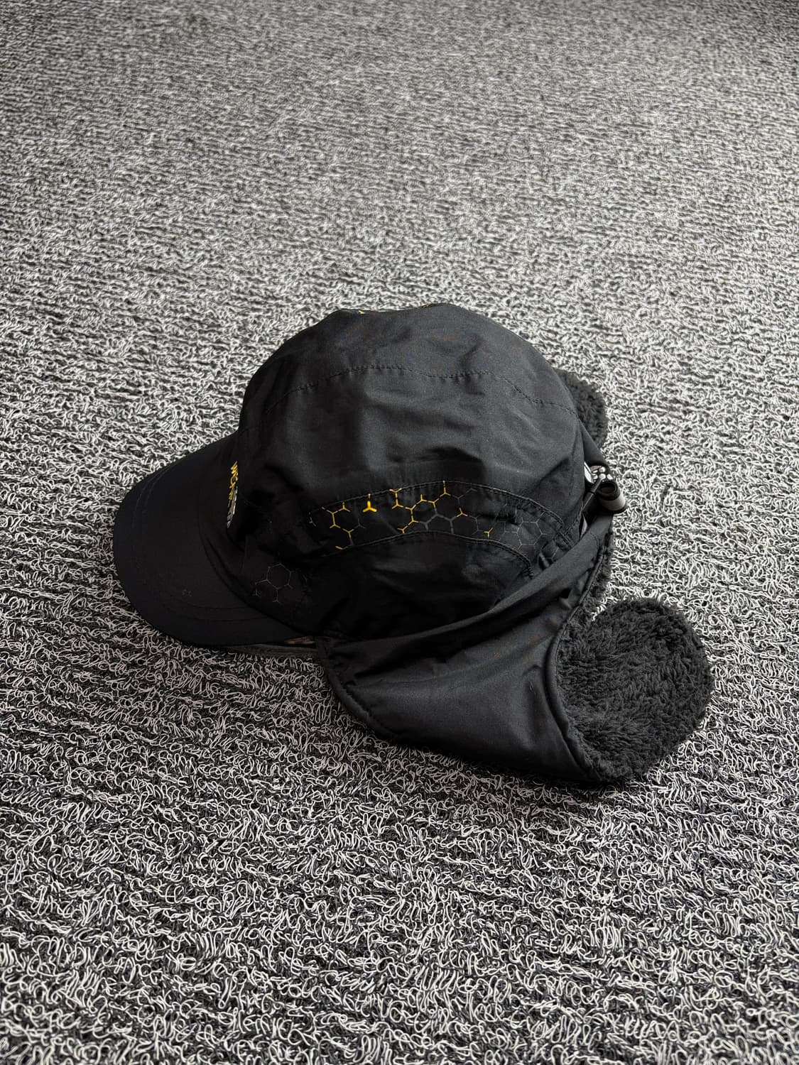 마운틴 하드웨어 고어텍스 고프코어 이어플랩 캡 2986 상품이미지3