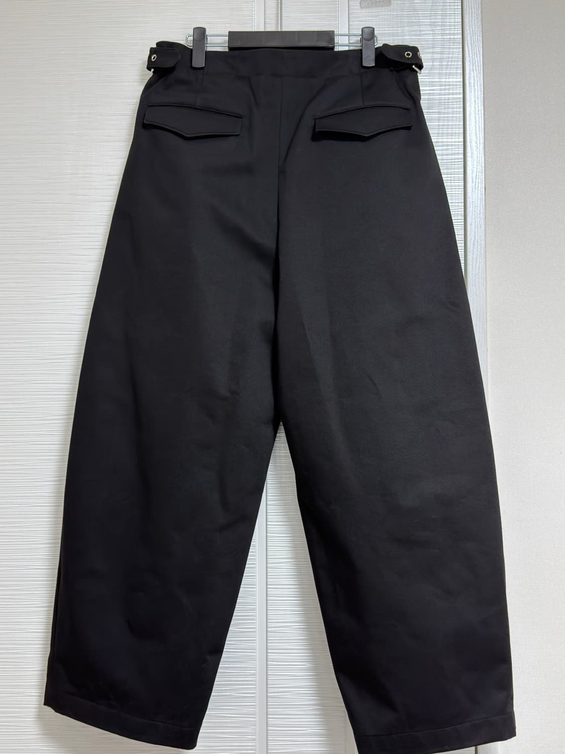 시스템옴므 투턱 버클 스트랩 캐주얼 핏 팬츠 82 상품이미지5