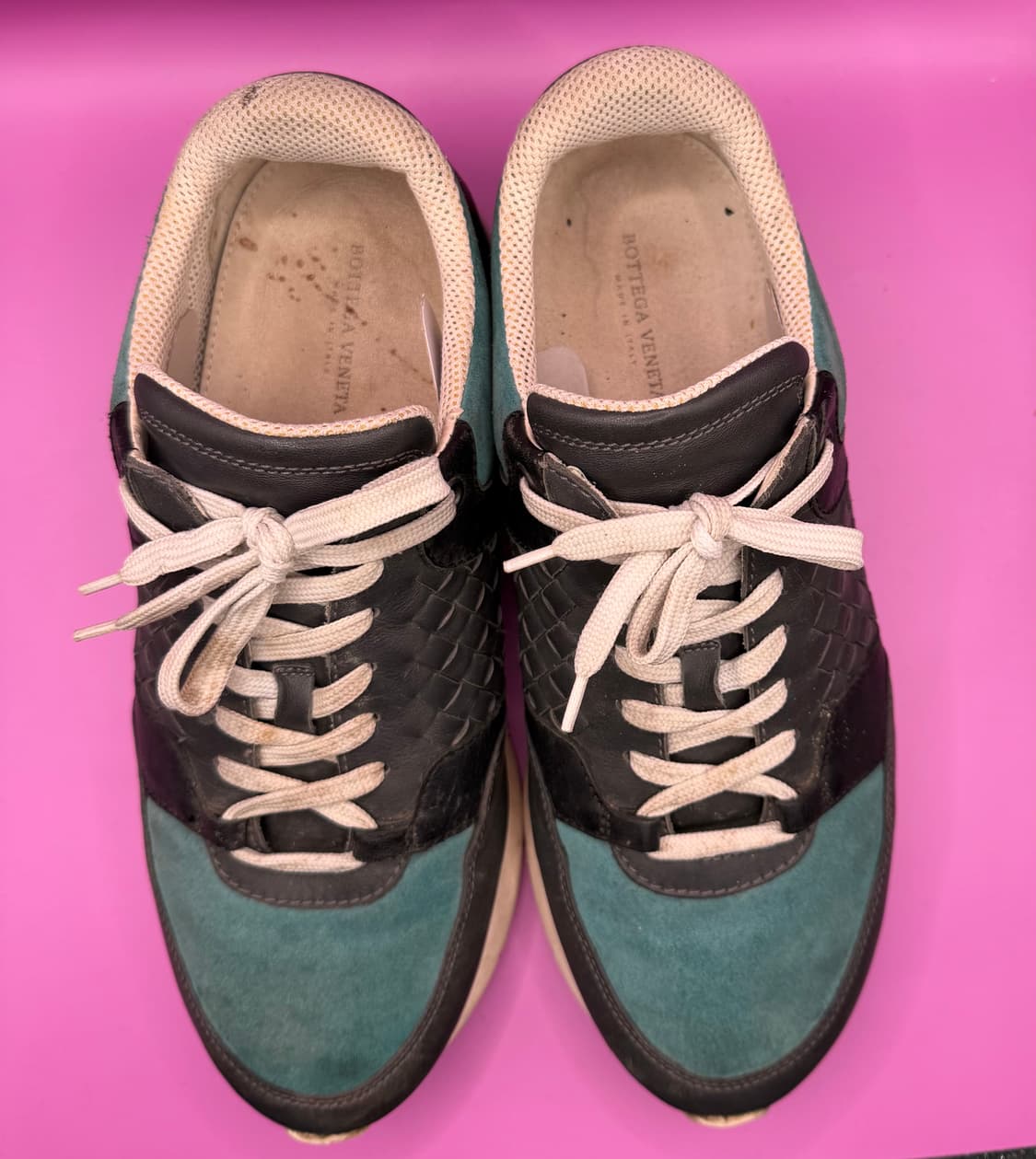 [보테가 베네타] 인트레치아토 스웨이드 레더 스니커즈 (Size 41) 상품이미지4