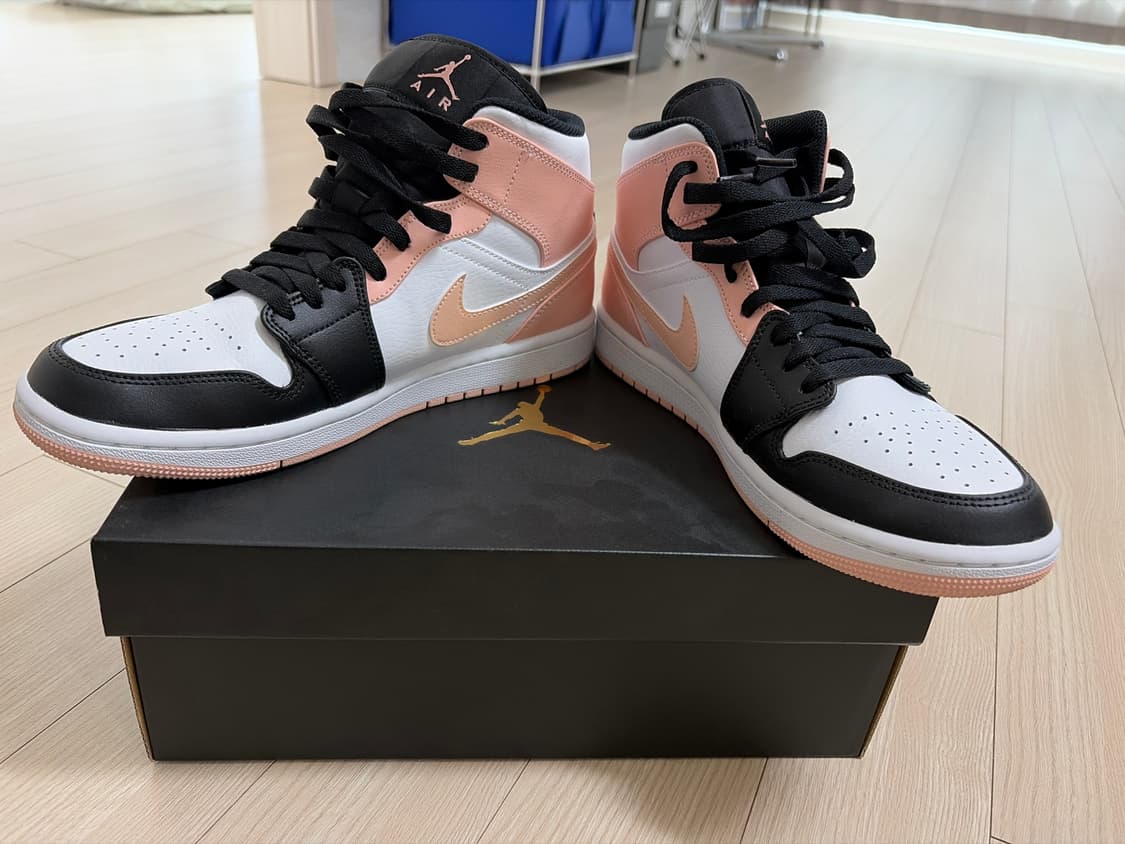 에어조던 1 미드 아크틱 오렌지 상품이미지1