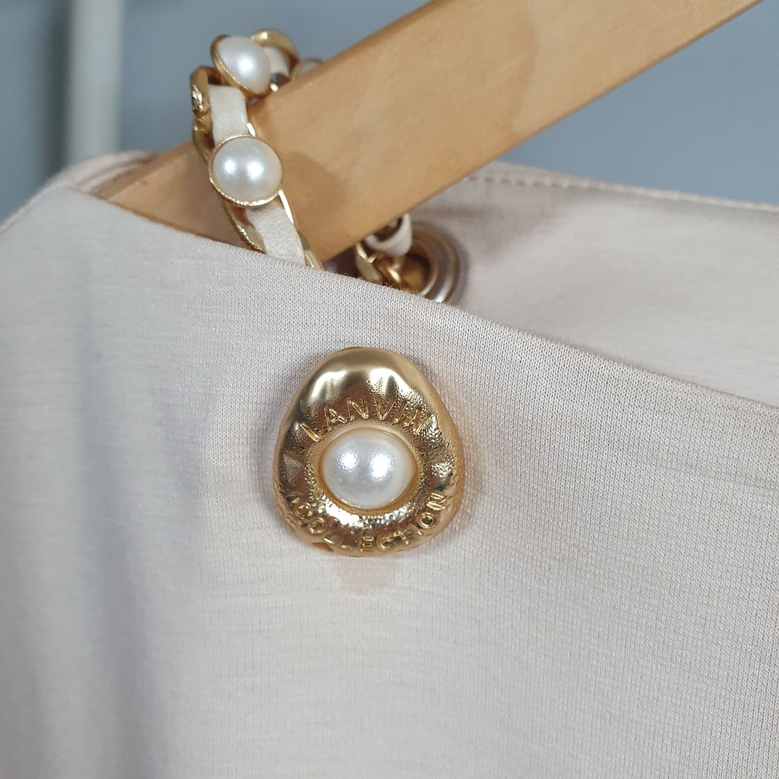 랑방 컬렉션 체인 스트랩 보트넷 하프 슬리브 탑 상품이미지2