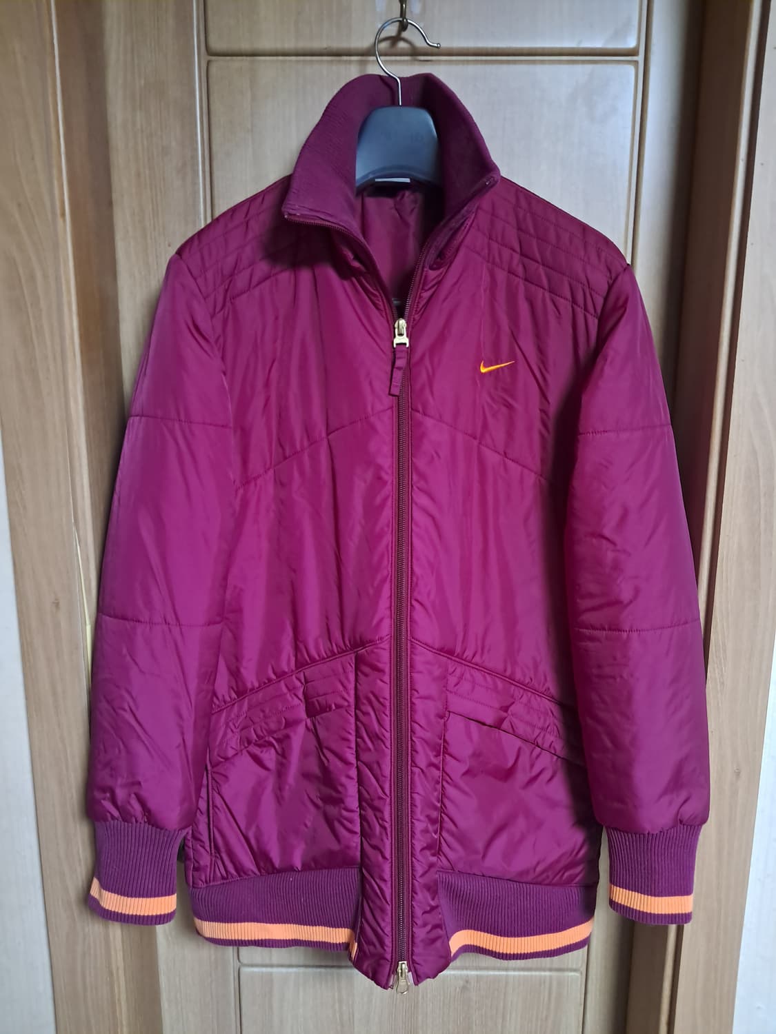 나이키 여성 경량패딩 L 상품이미지1