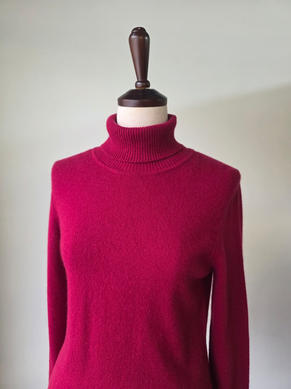 새제품 캐시미어100 폴라 니트 상품이미지2