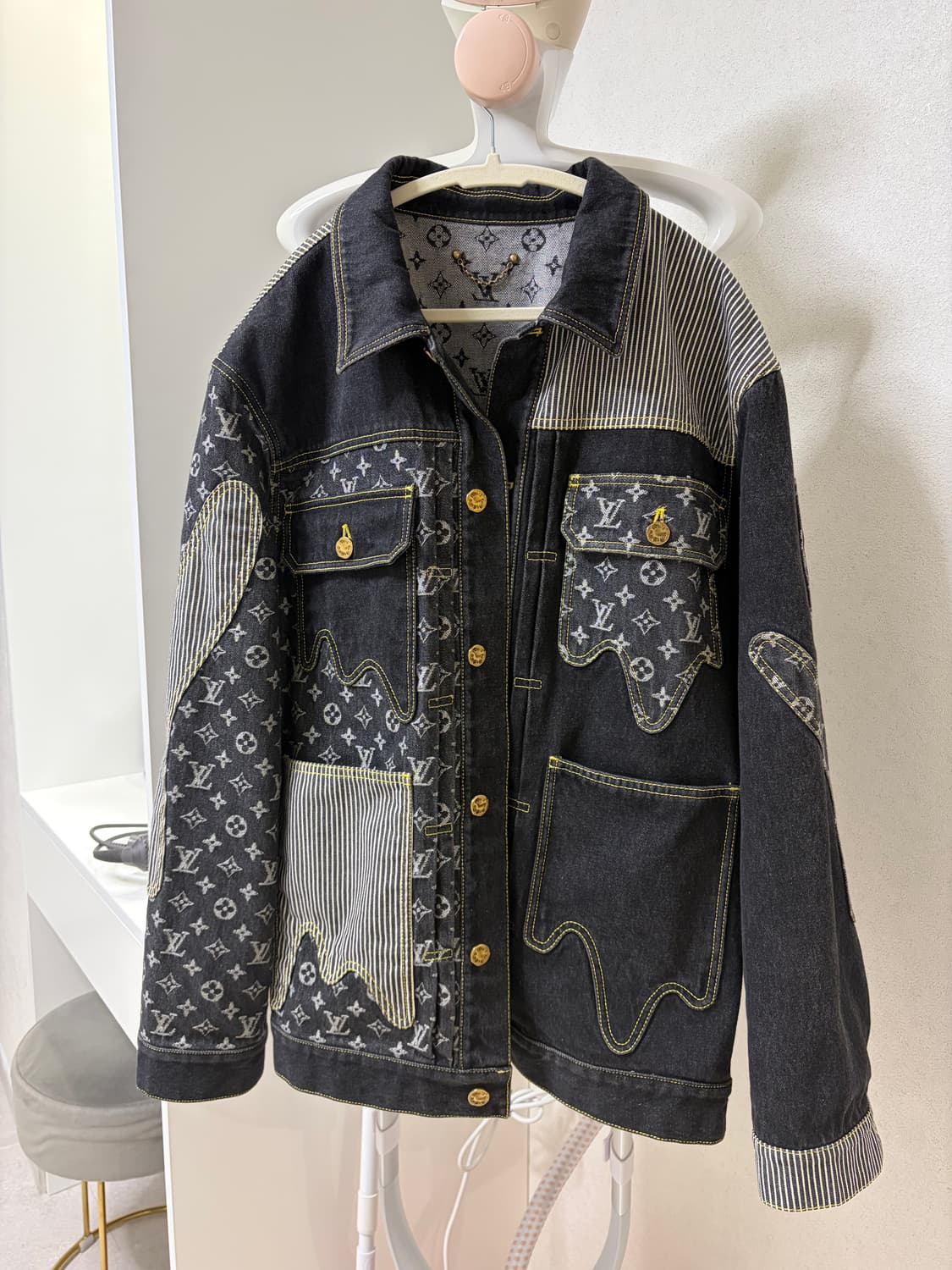 루이비통 니고 크레이지데님자켓 50사이즈 상태S급 상품이미지1