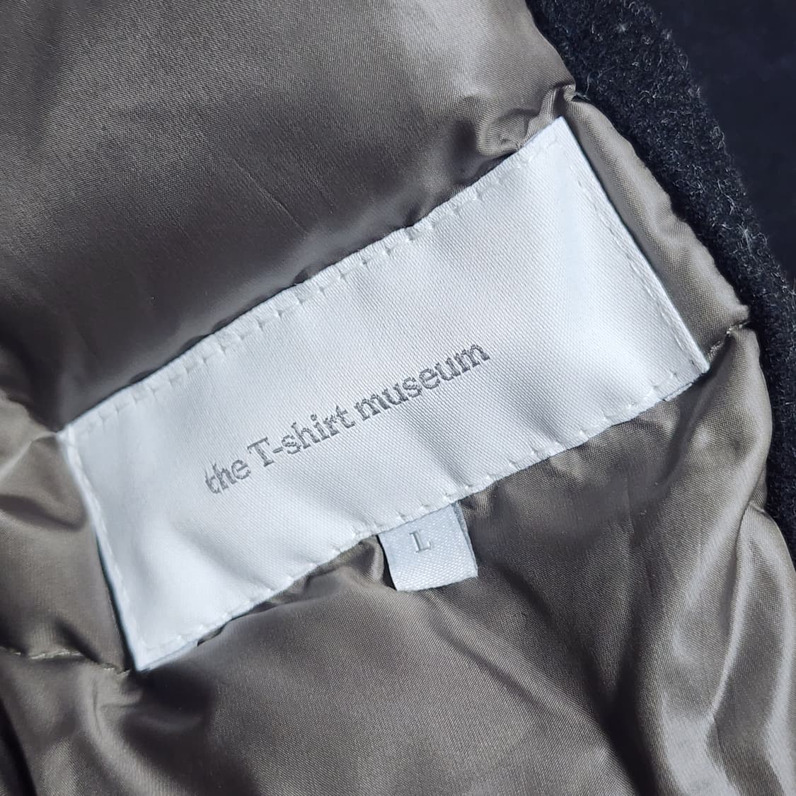 더티셔츠뮤지엄 더티뮤 덕다운 울 코트 패딩
L 상품이미지6