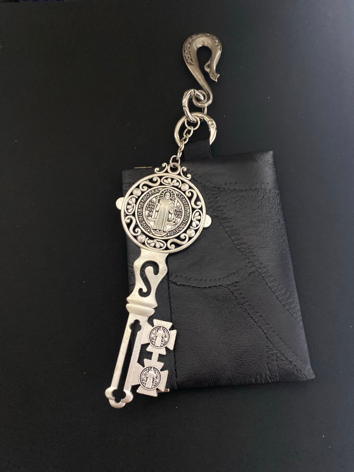 성 베네딕트 키 카드홀더 키링 상품이미지1