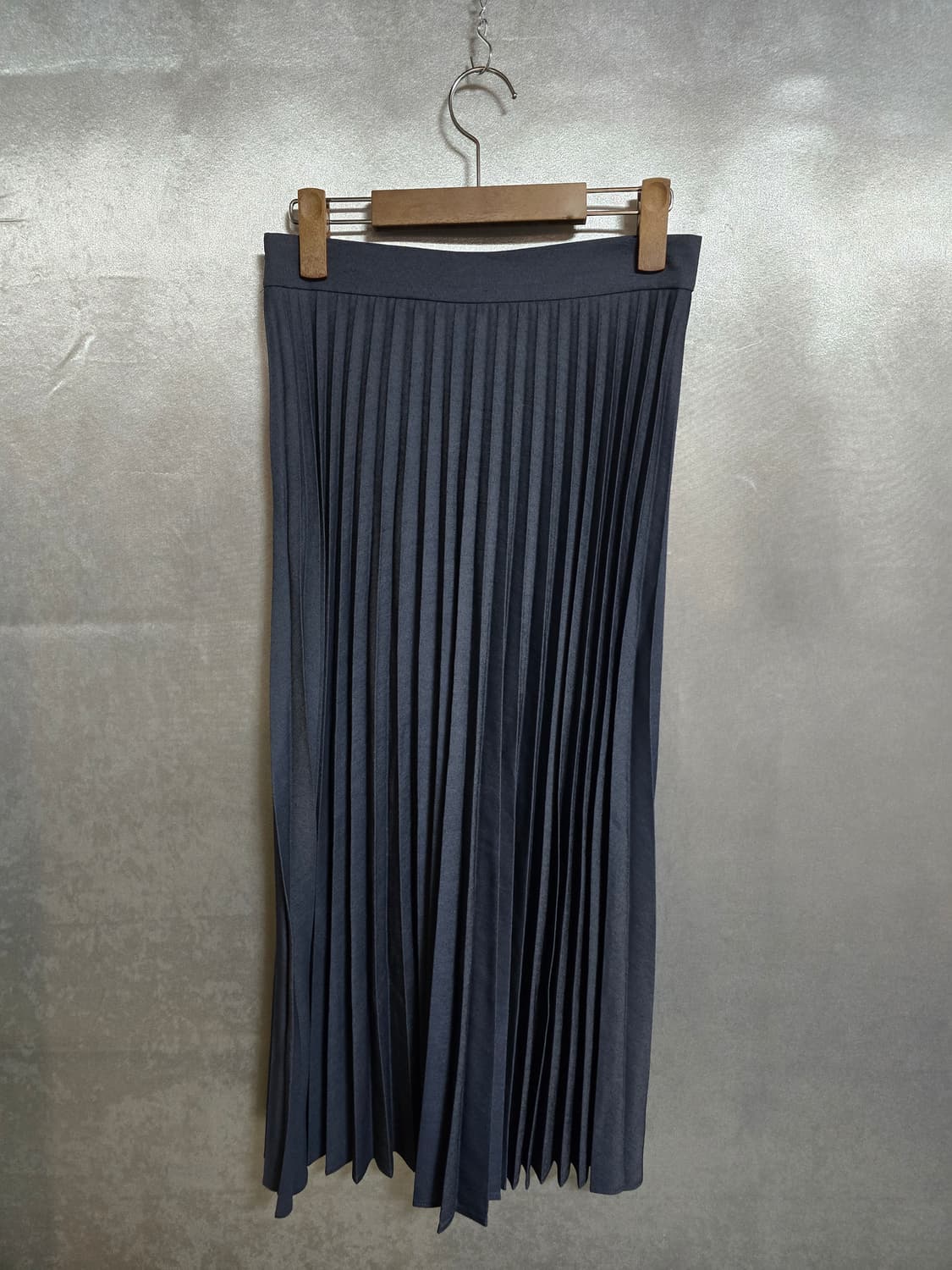 자라 네이비 플리츠 롱 스커트 상품이미지3