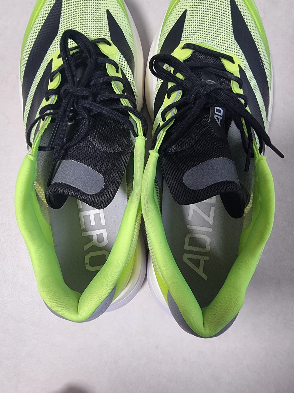 아디다스 보스턴 13 런닝화 네온 상품이미지6