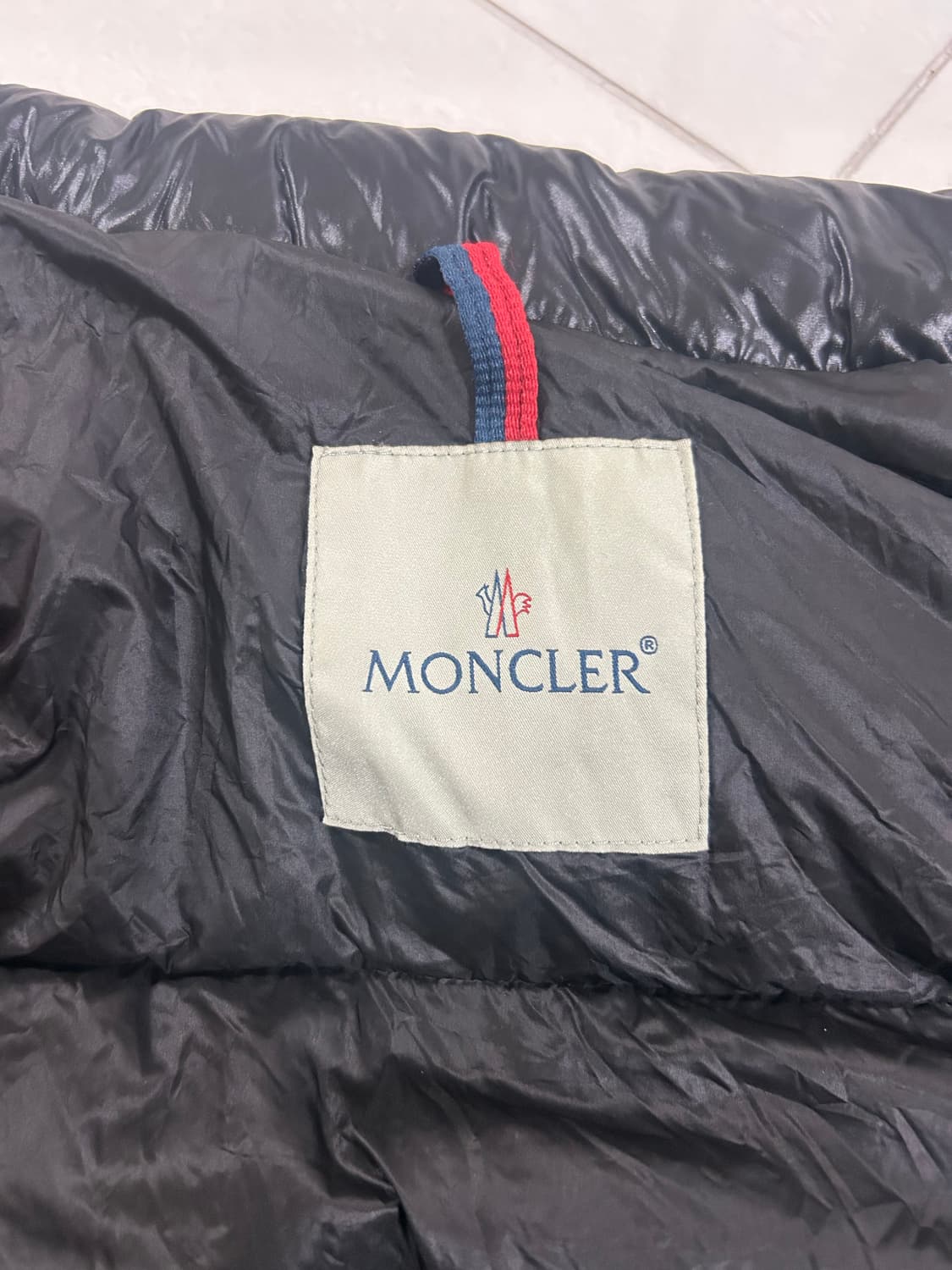 몽클레어 블랙 경량패딩  상품이미지6