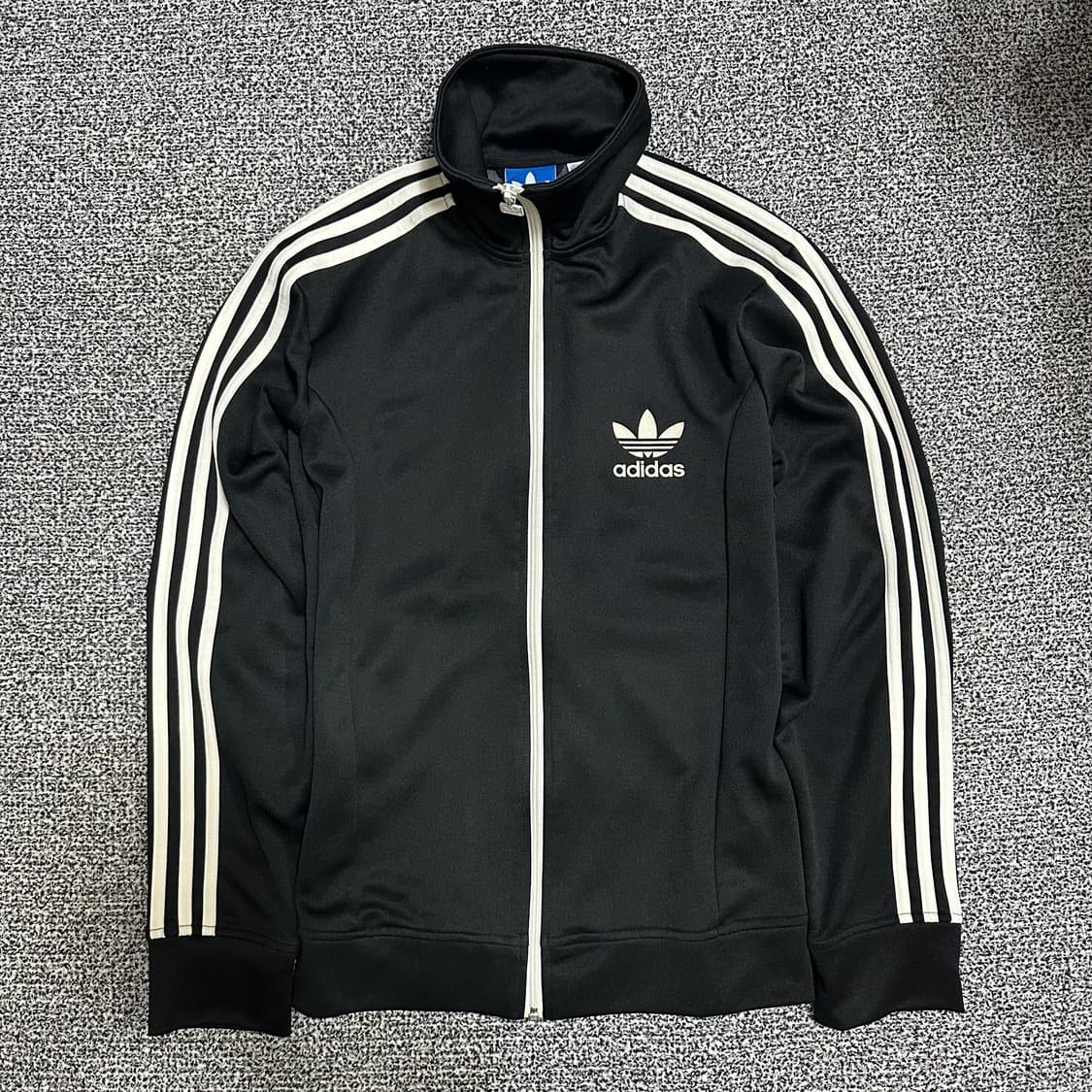 (95) 아디다스 삼선 유로파 트랙탑 블랙 상품이미지1