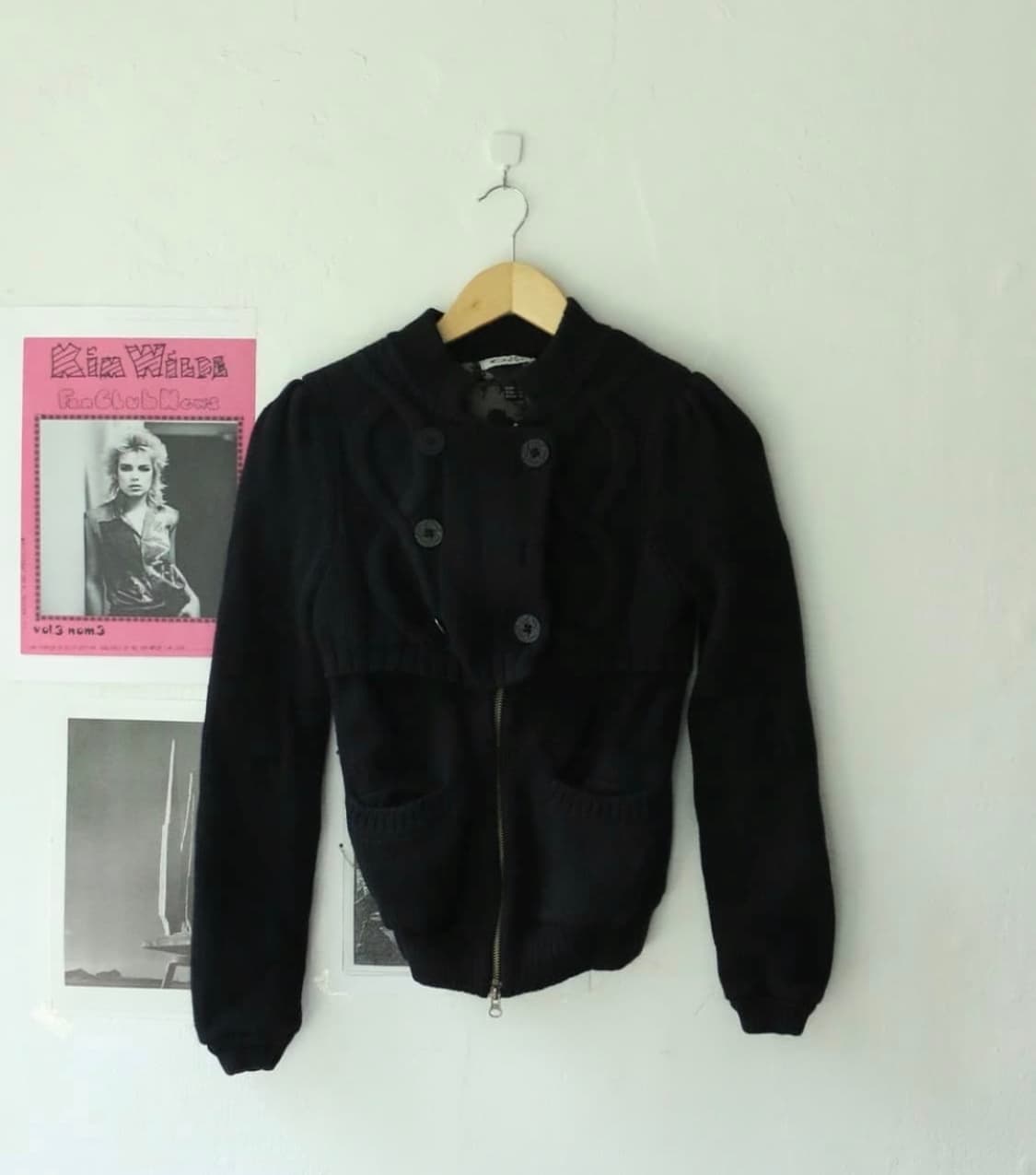 오클리 니트 집업 (단추 빠진것 수선) 상품이미지1