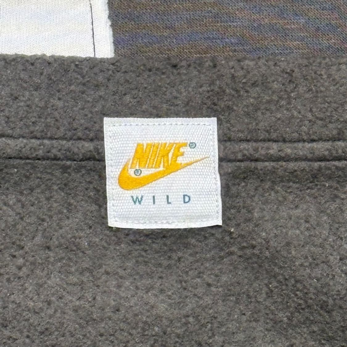 NIKE 리이슈 패치 맨투맨 카키 2XL 상품이미지4