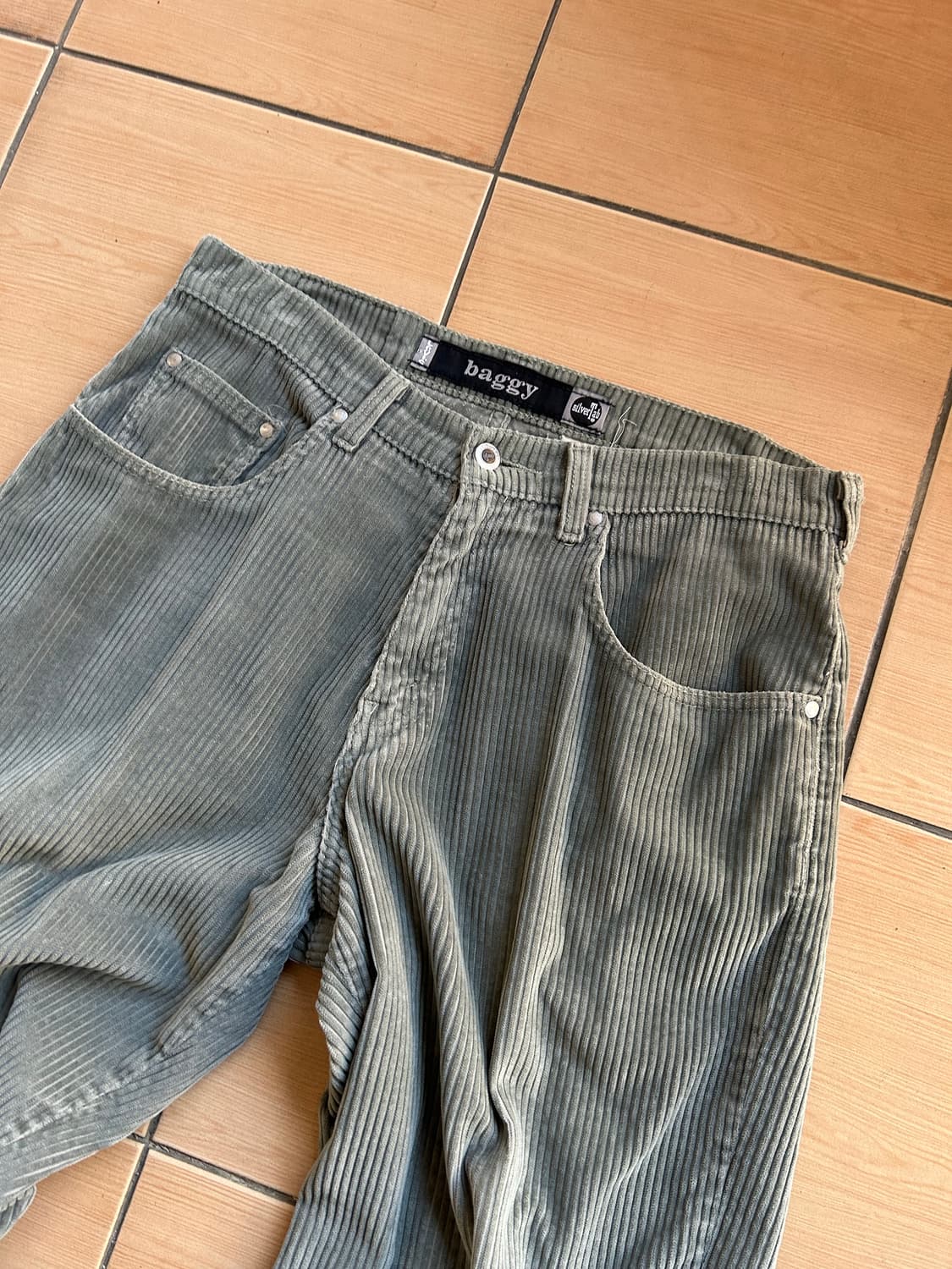 90‘s 리바이스 실버탭 베기 코듀로이팬츠 상품이미지2